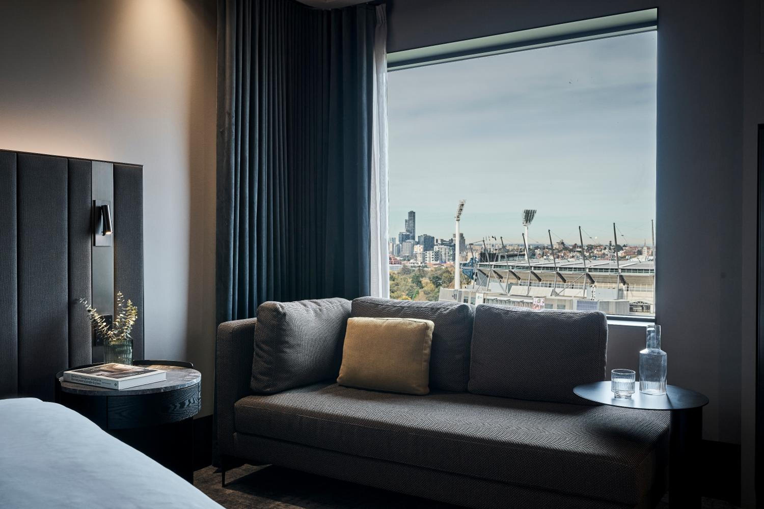Premium Superior Room with One King or Two Single Beds,  High Floor With Views - Photo 9