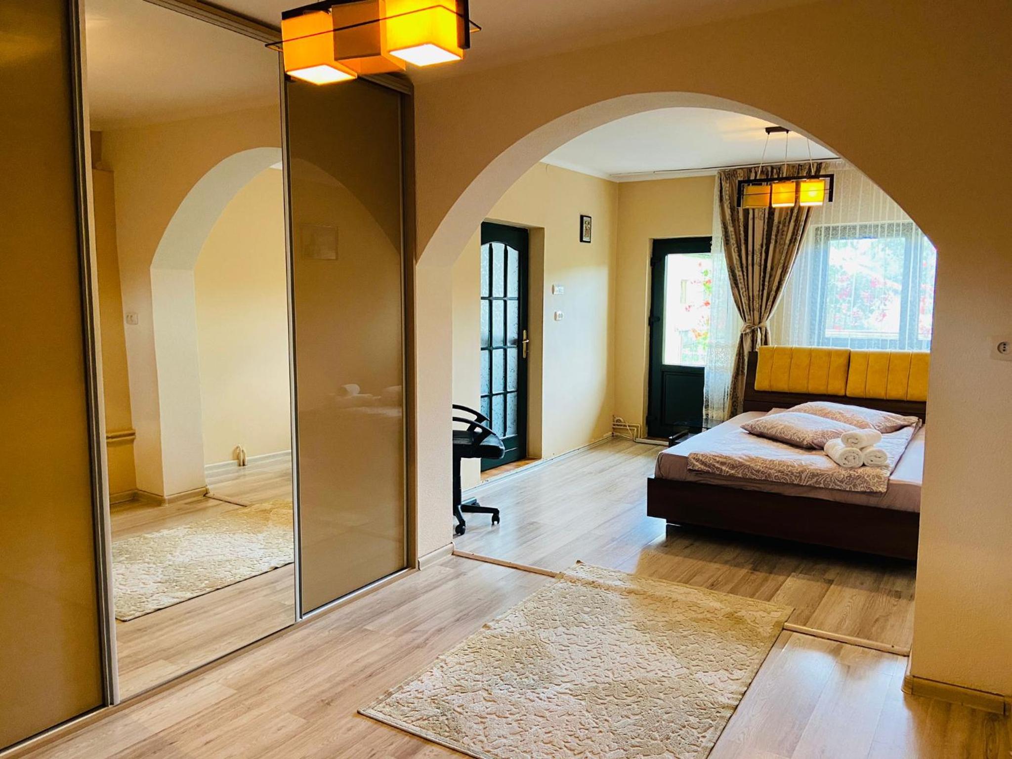 Double Room - Photo 15