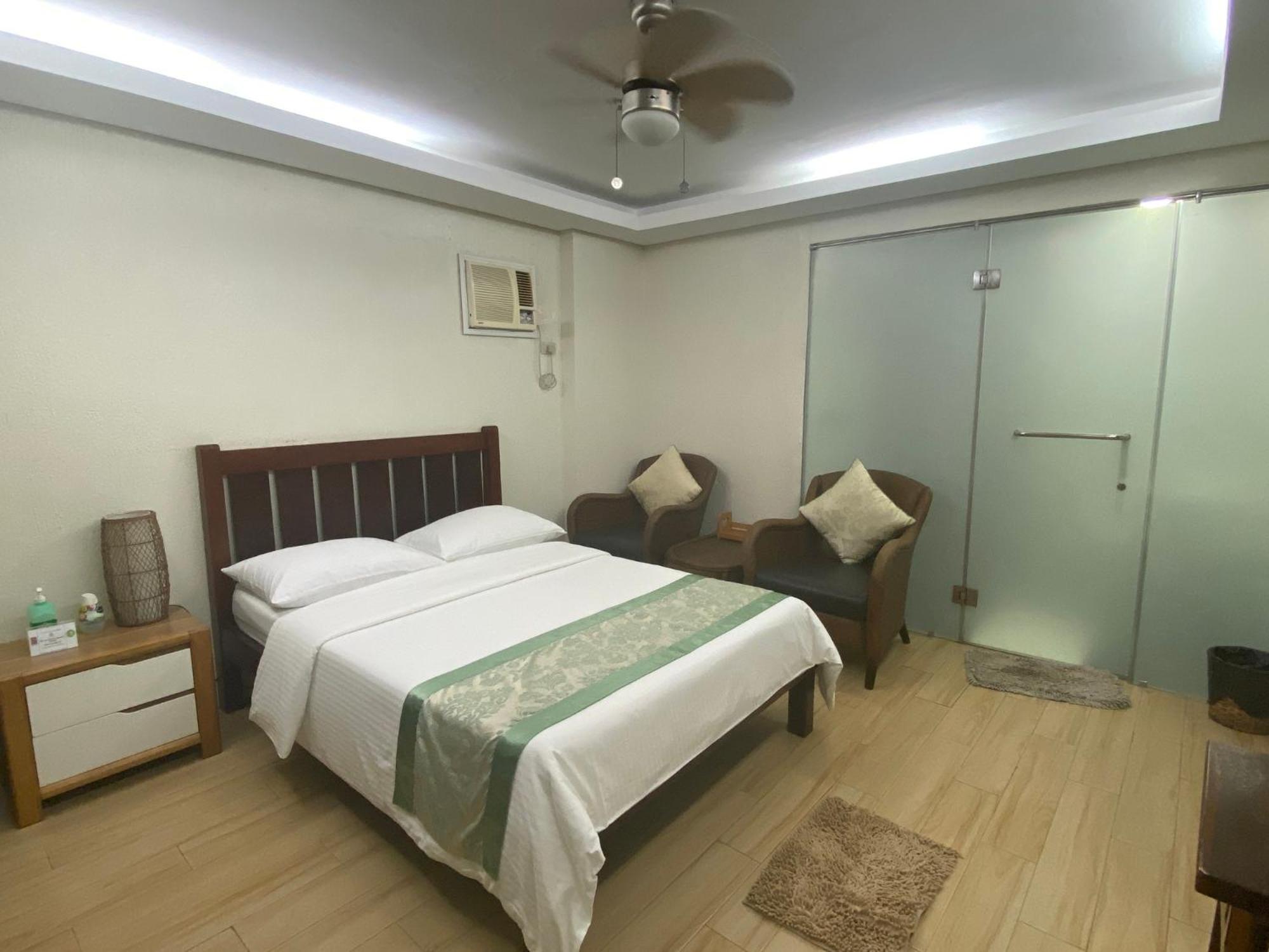 Standard Twin Room photo 3