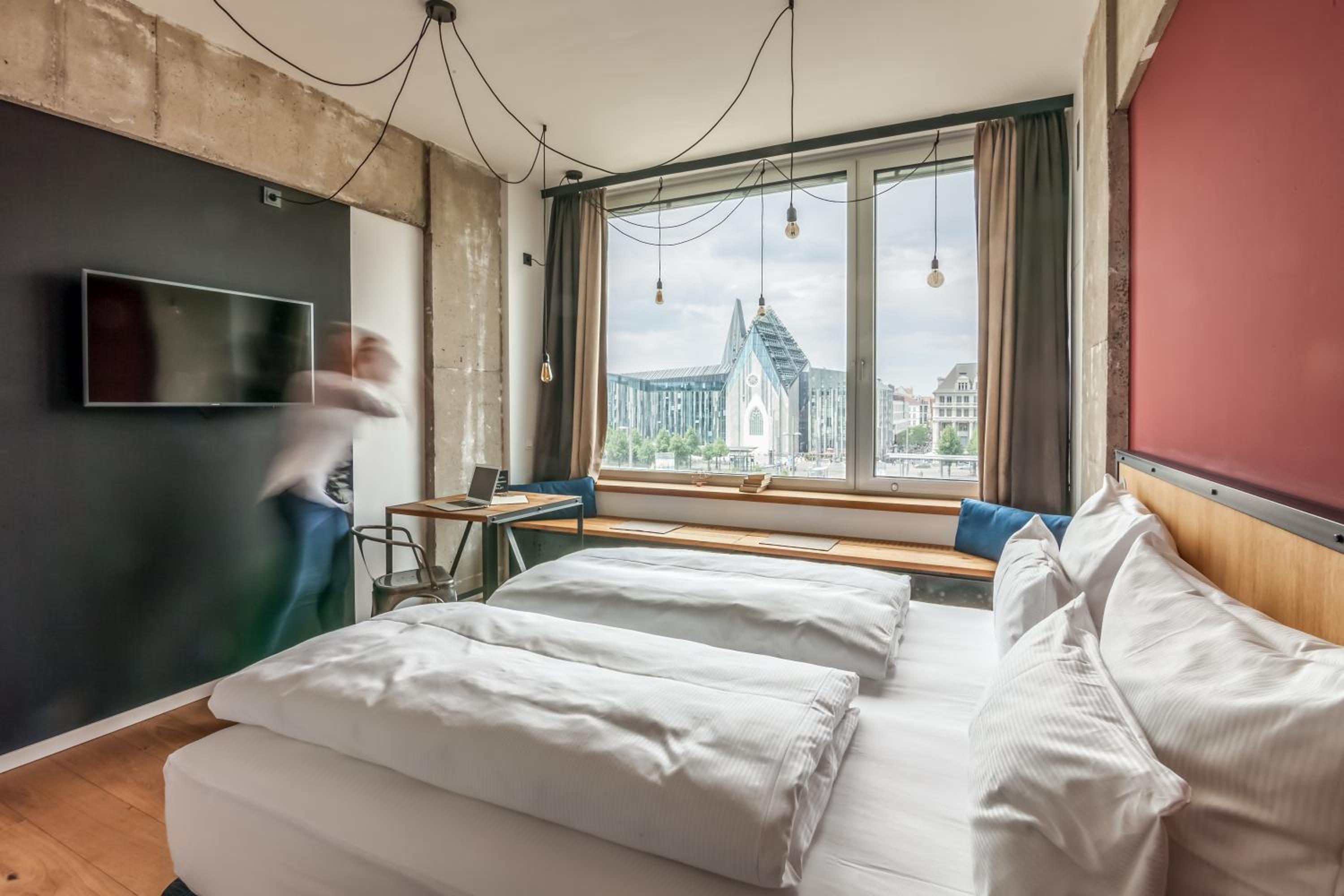 Studio with City View photo 1