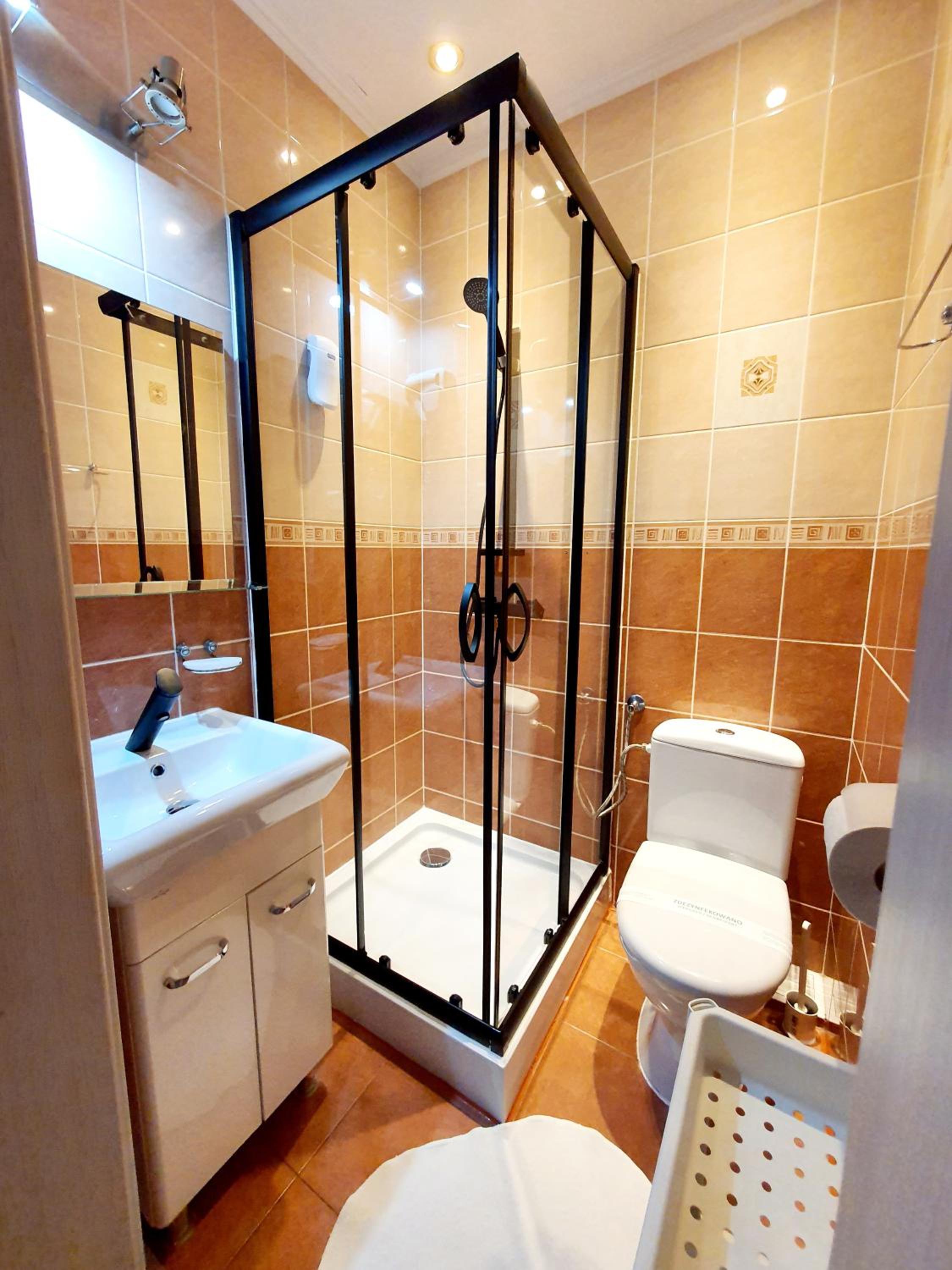 Double Room with Bathroom photo 2