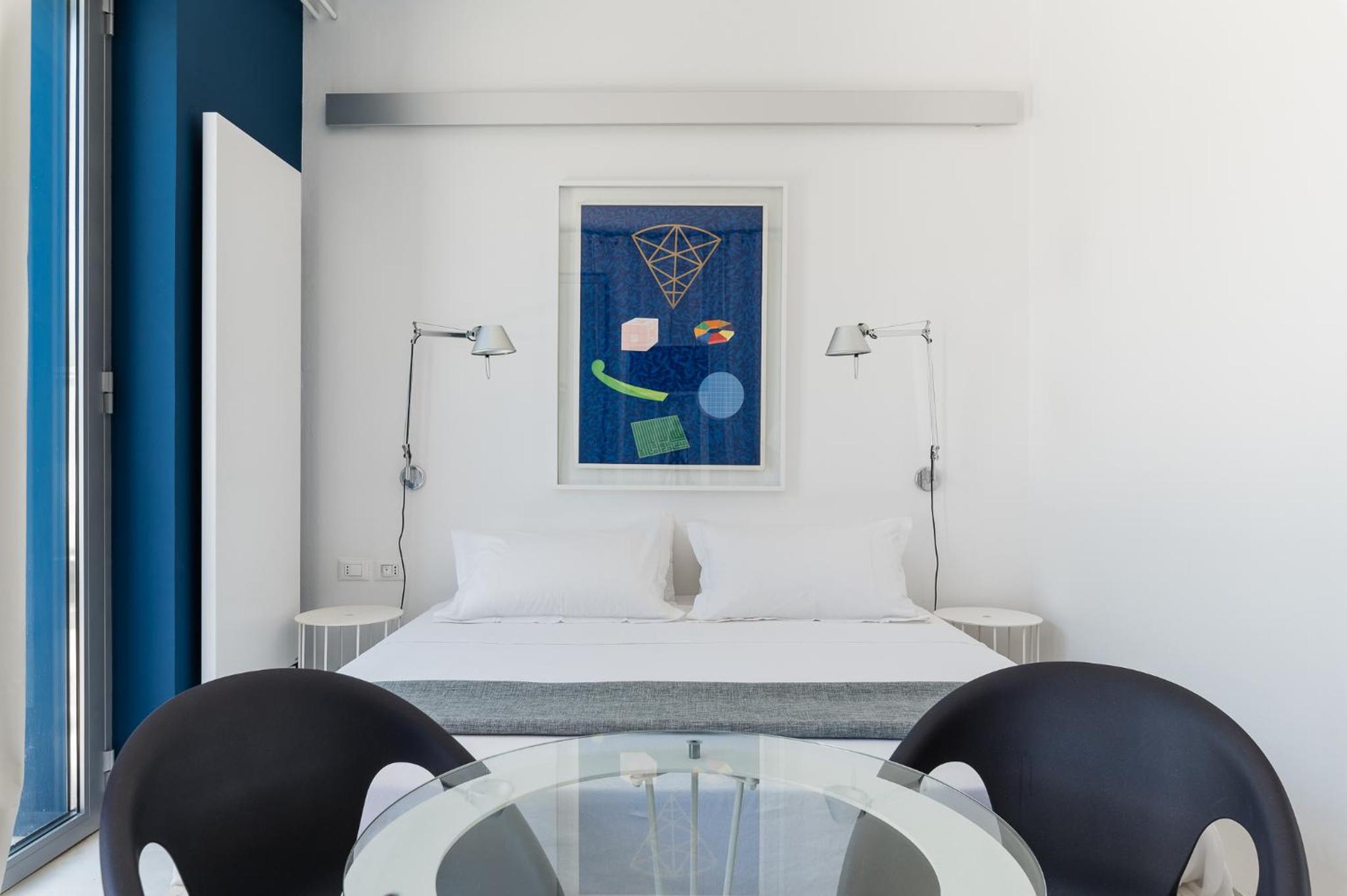 Double Room with Private Bathroom - Photo 45