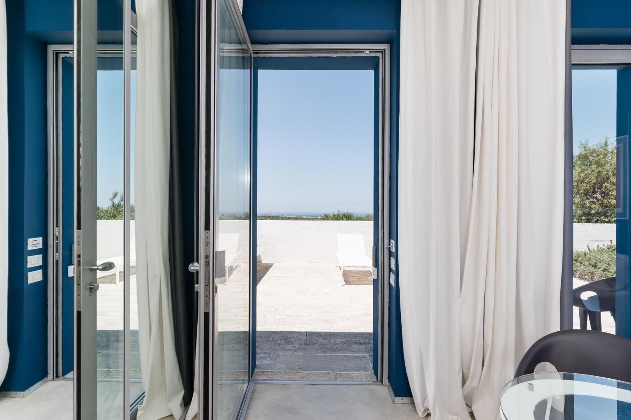 Double Room with Private Bathroom - Photo 24
