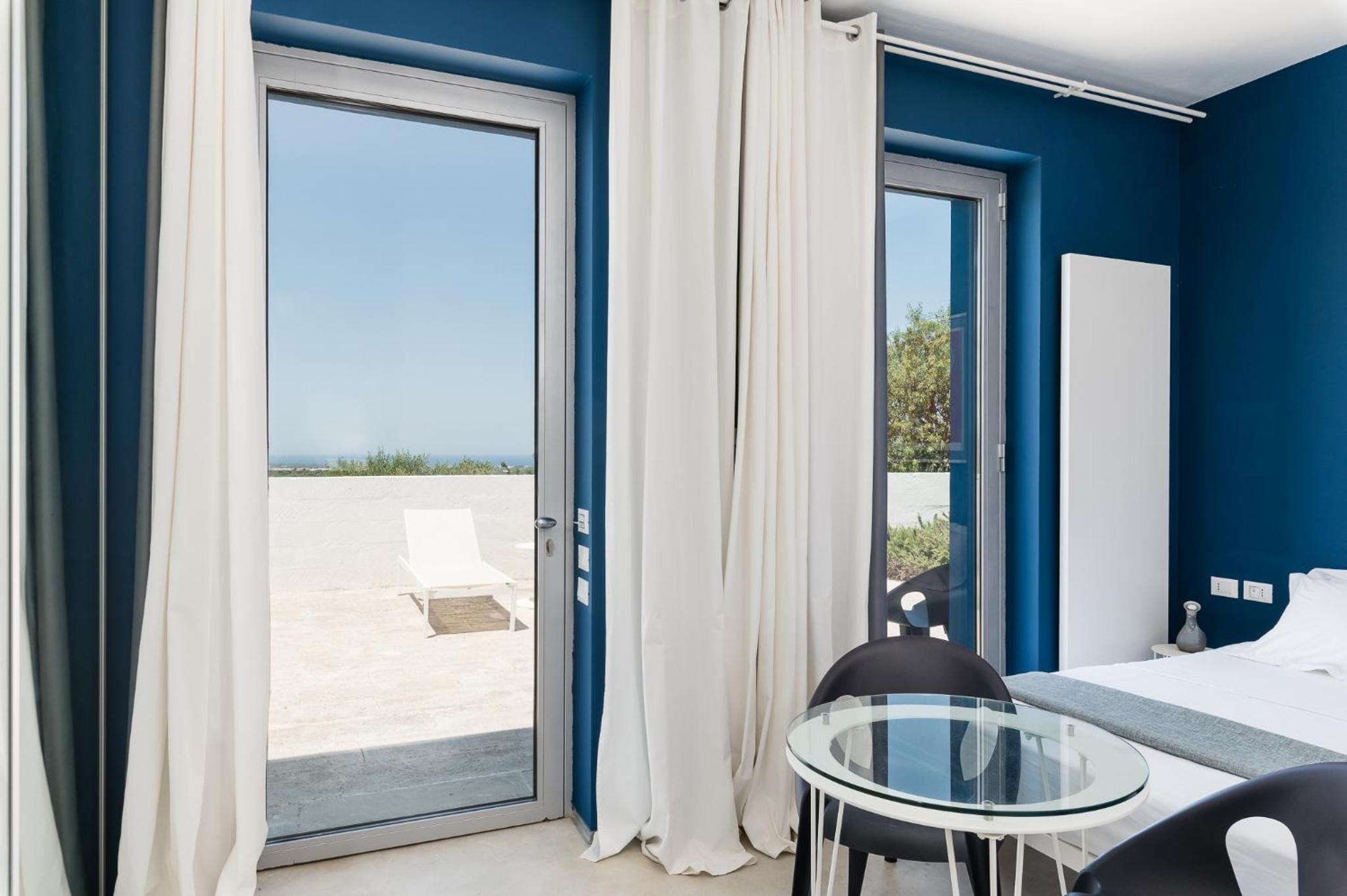 Double Room with Private Bathroom - Photo 23