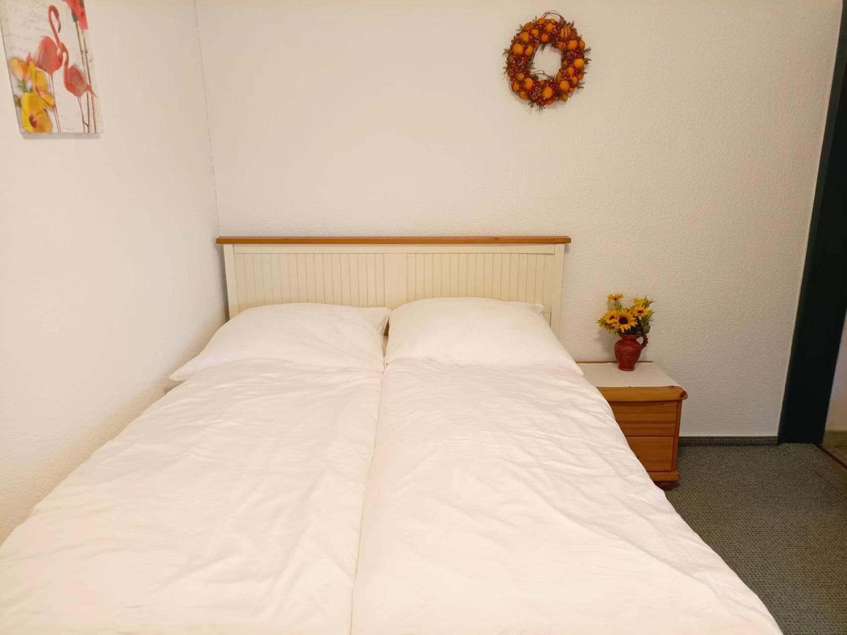 Single Room with Shared Toilet photo 1