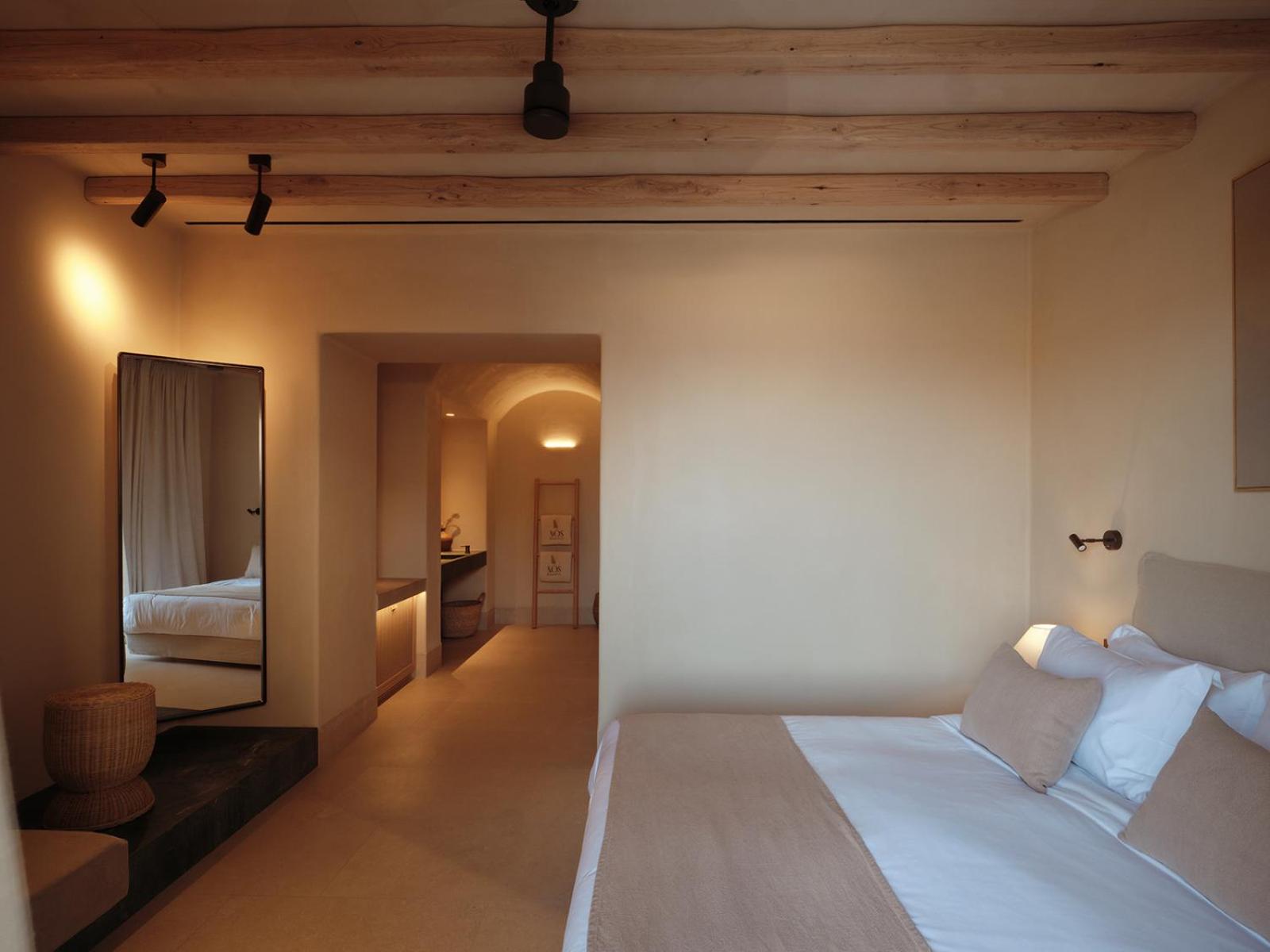 FAROS The Superior, Side Sea View with Private Pool