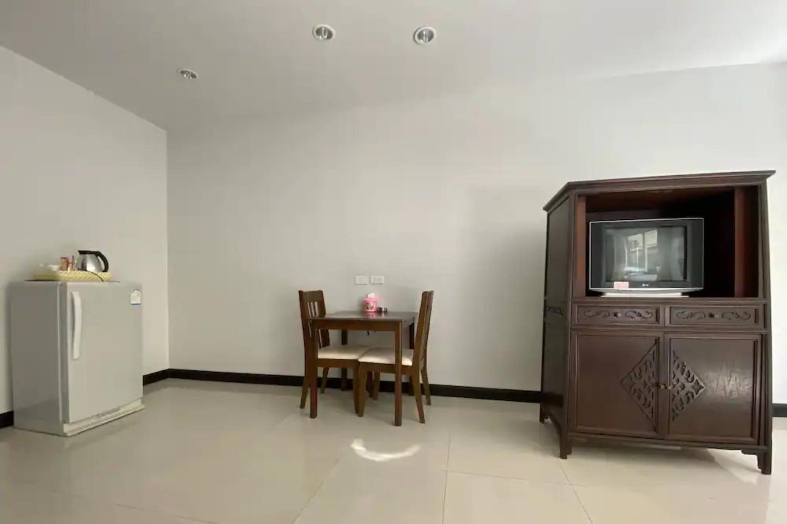 Standard Twin Room photo 2