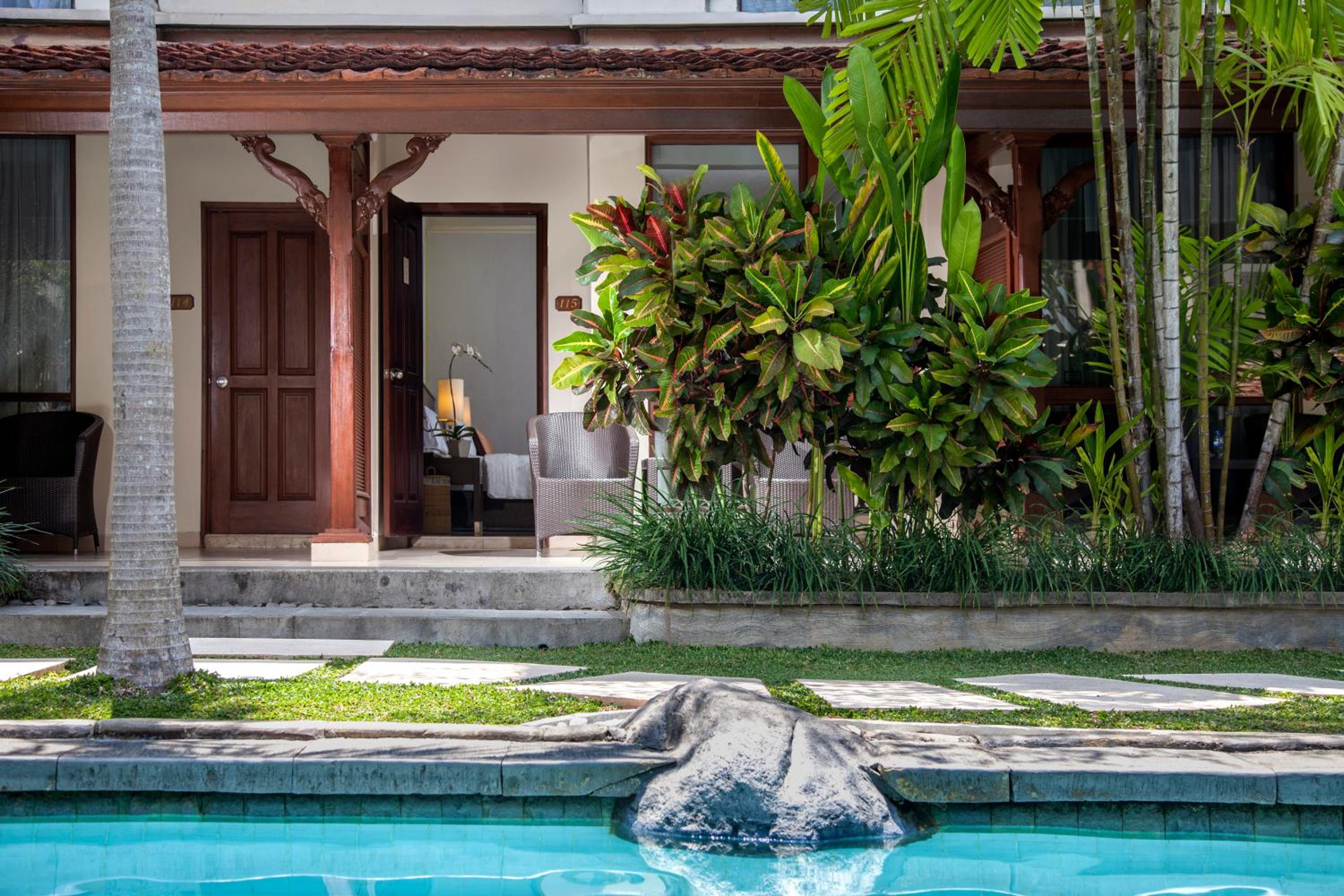 Room with Pool Access - Photo 6