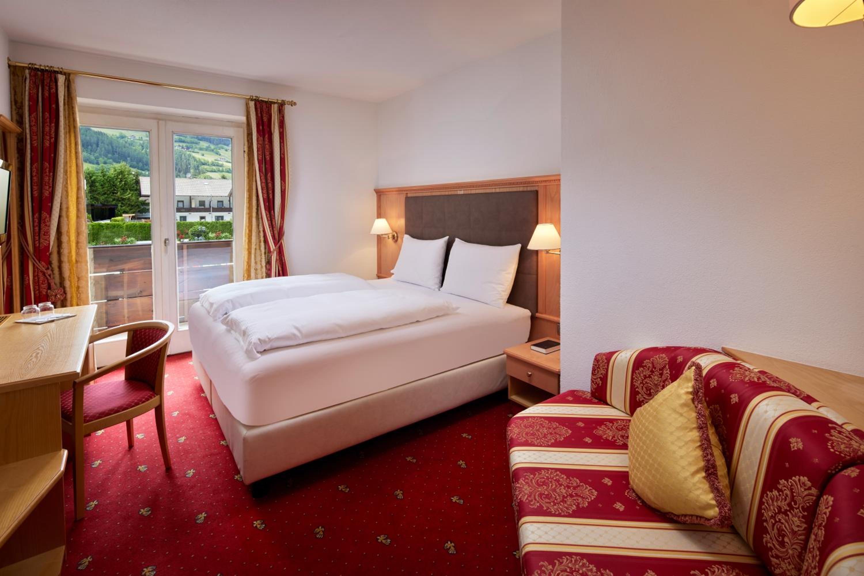 Classic Double Room - Photo 1