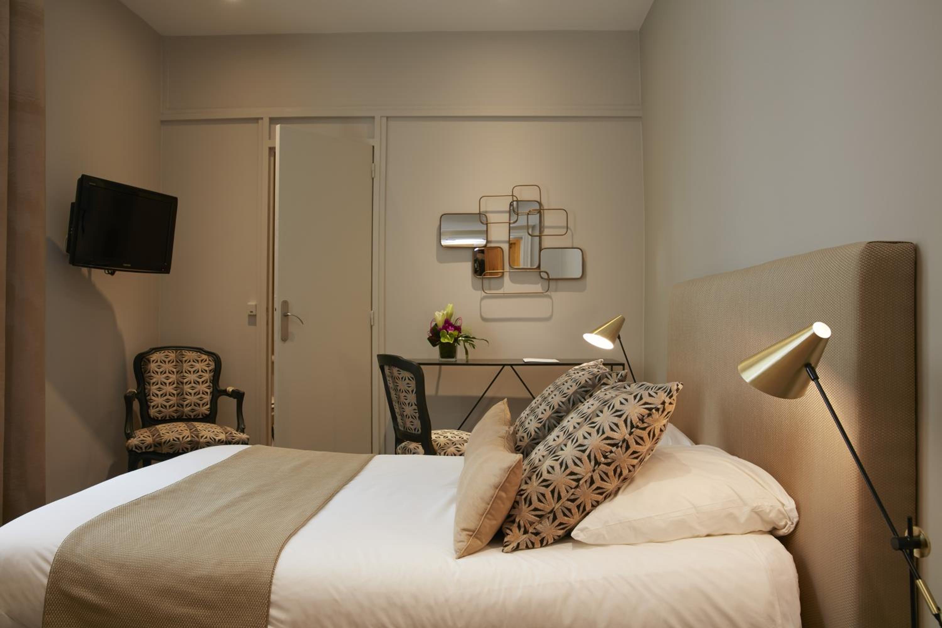 Standard Single Room photo 3