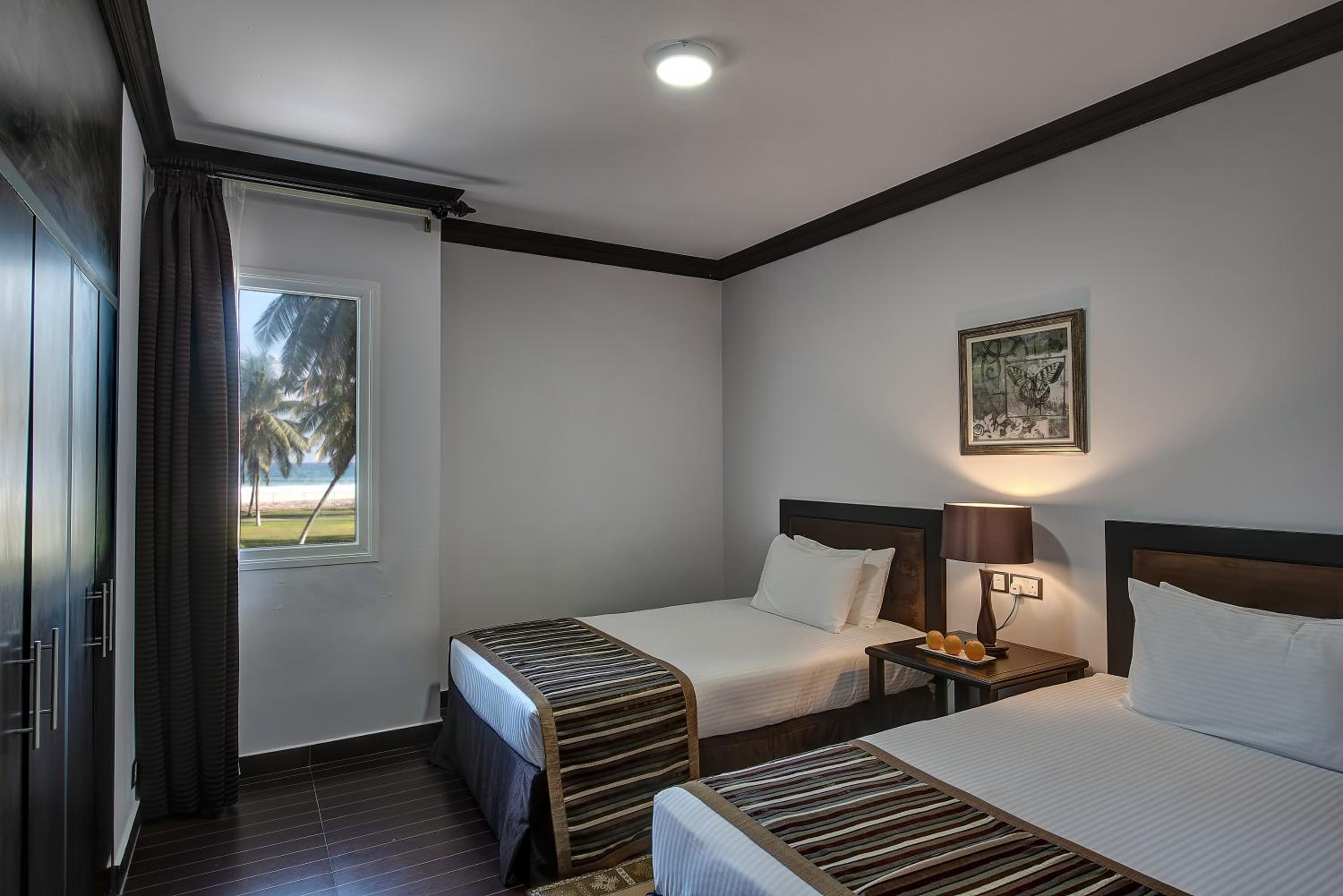 Three-Bedroom Villa - Smoking - Photo 3