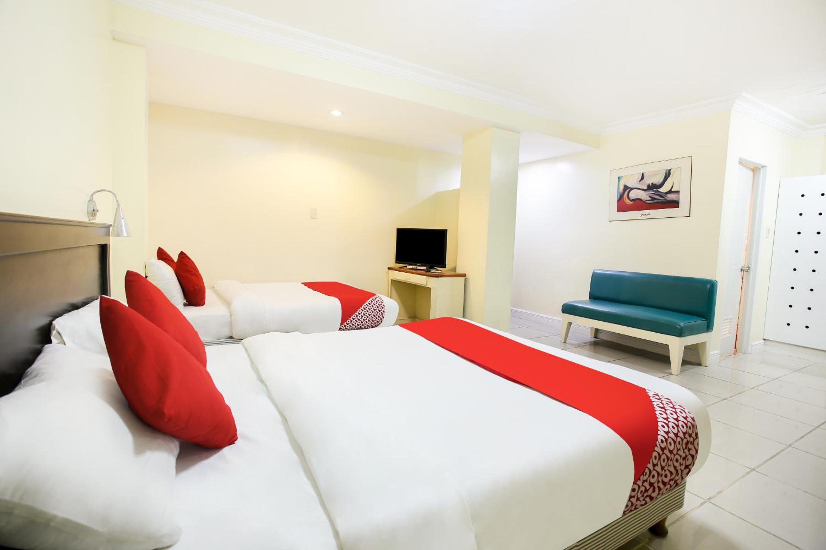 Junior Suite A - Photo 13