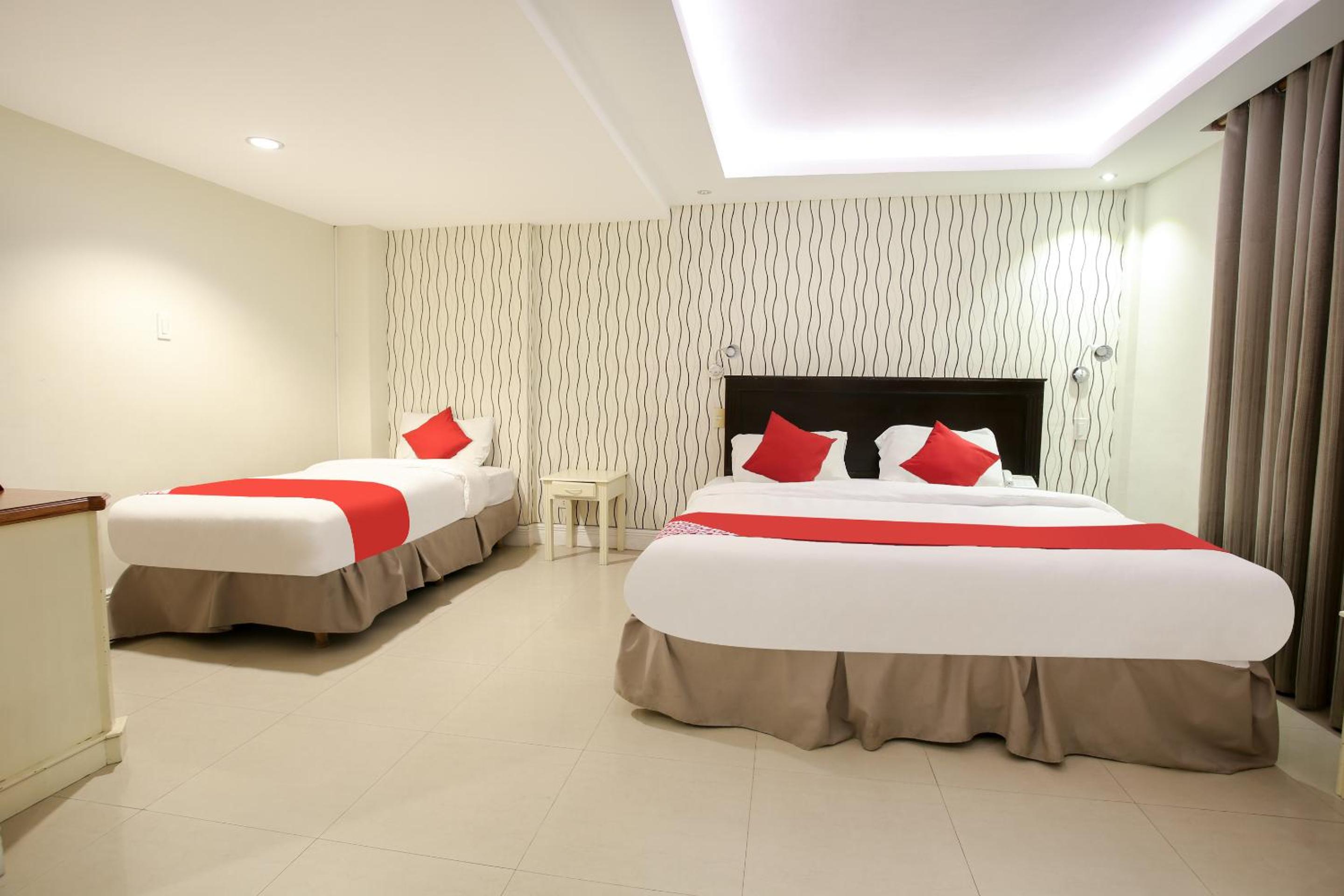 Executive Suite A - Photo 7