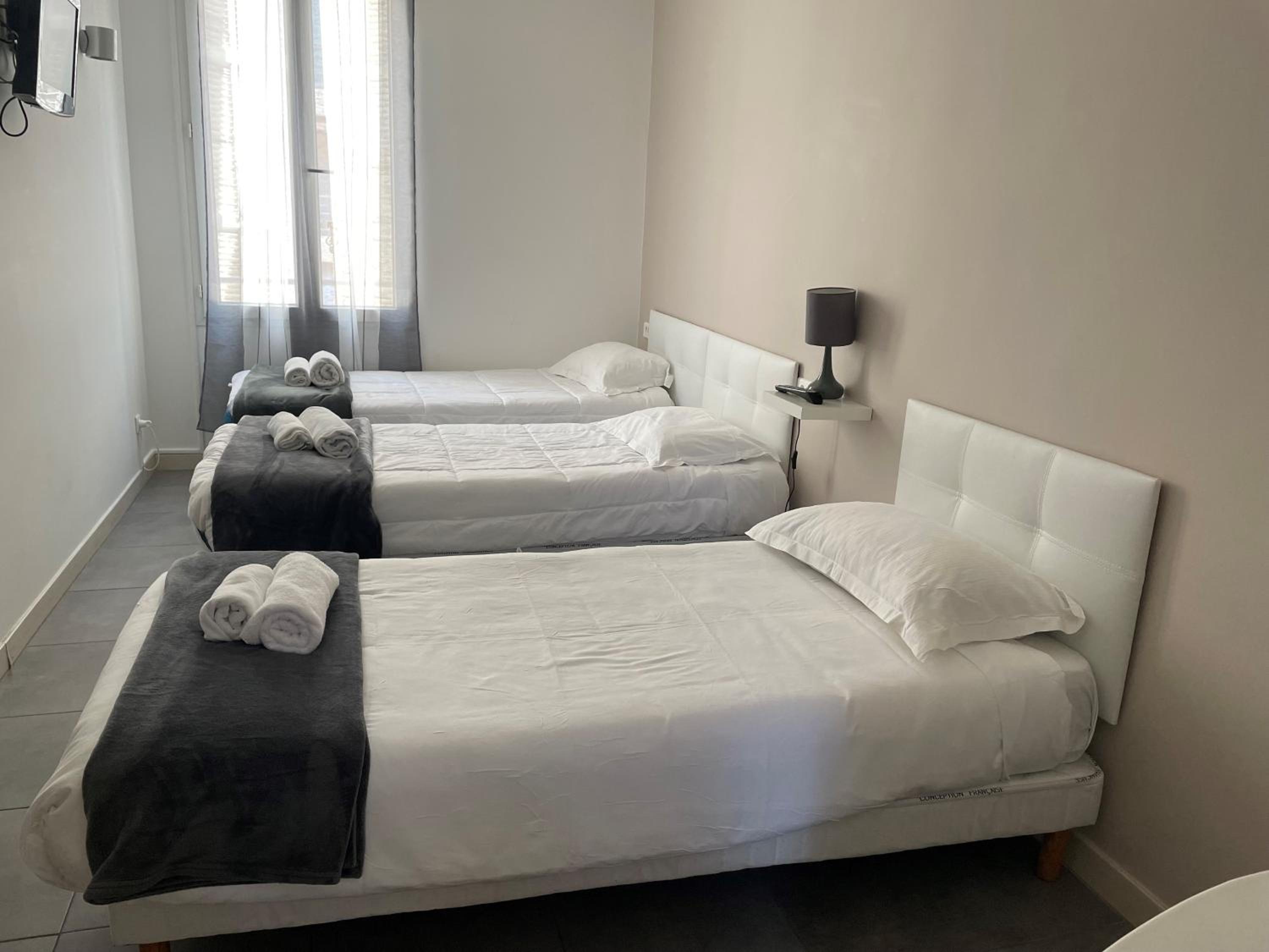 Triple Room - Photo 6
