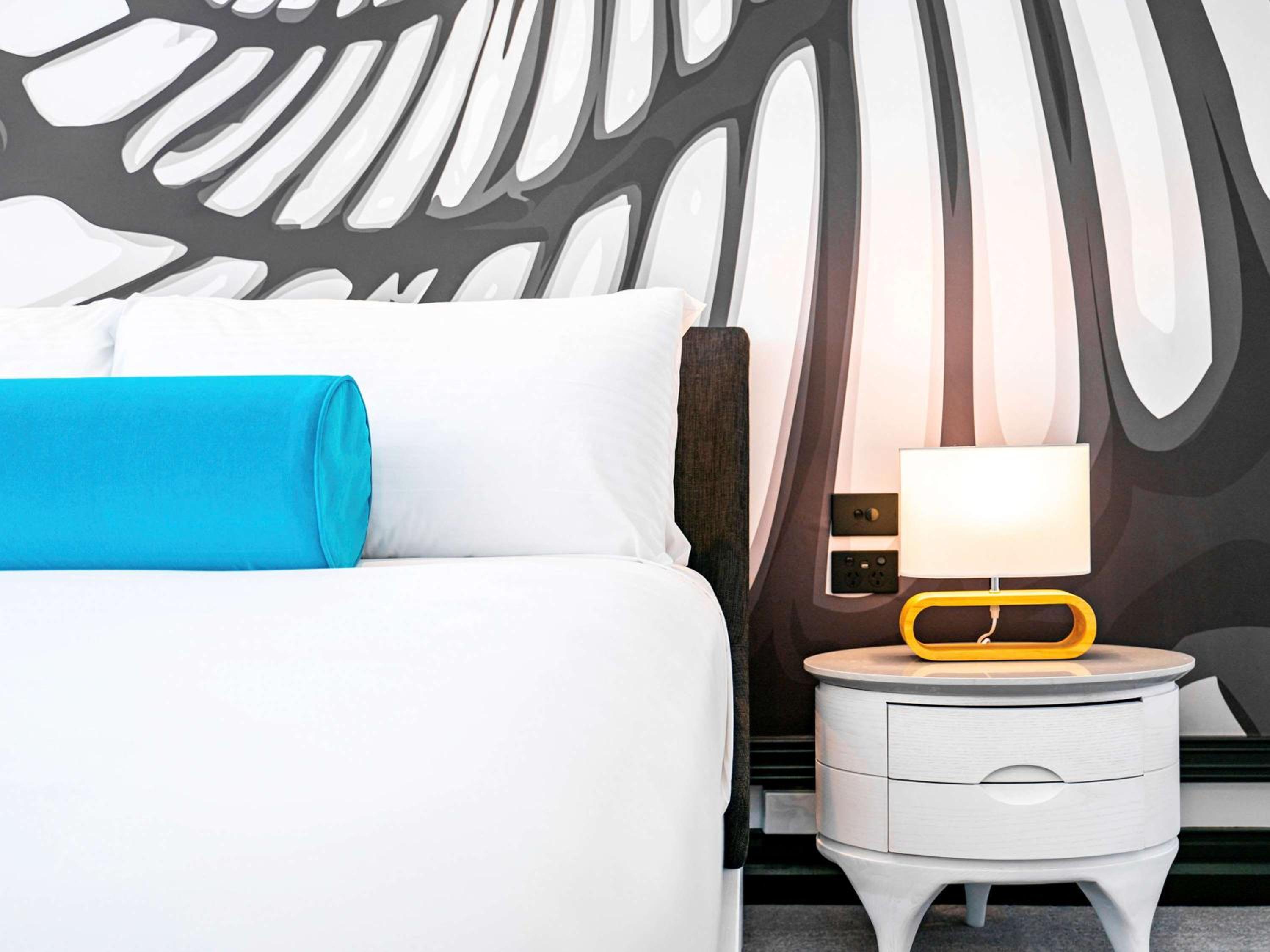 Rejuvenated Superior King Room with City and Mountain View - Photo 13