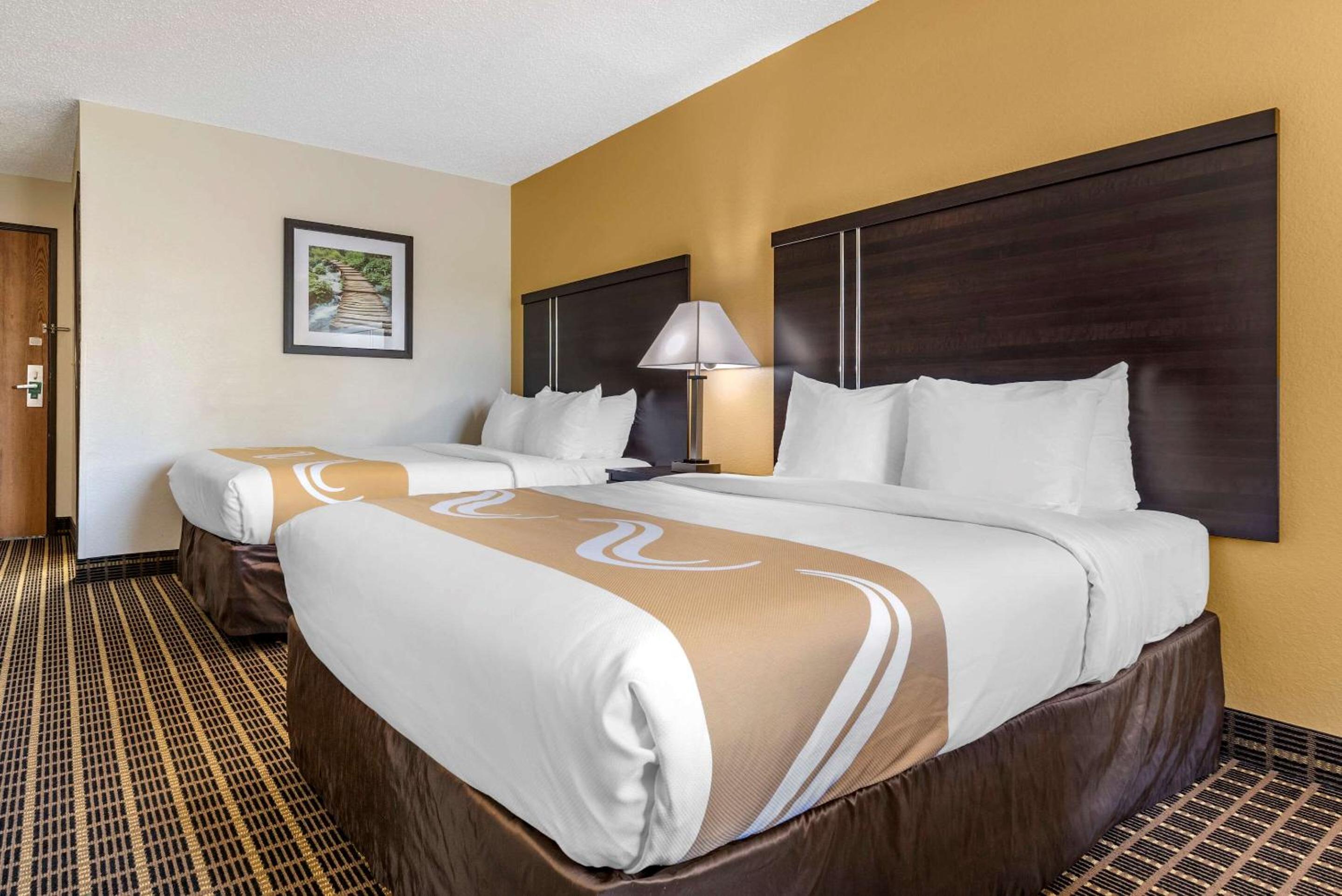 Double Room with Two Double Beds - Non-Smoking photo 2