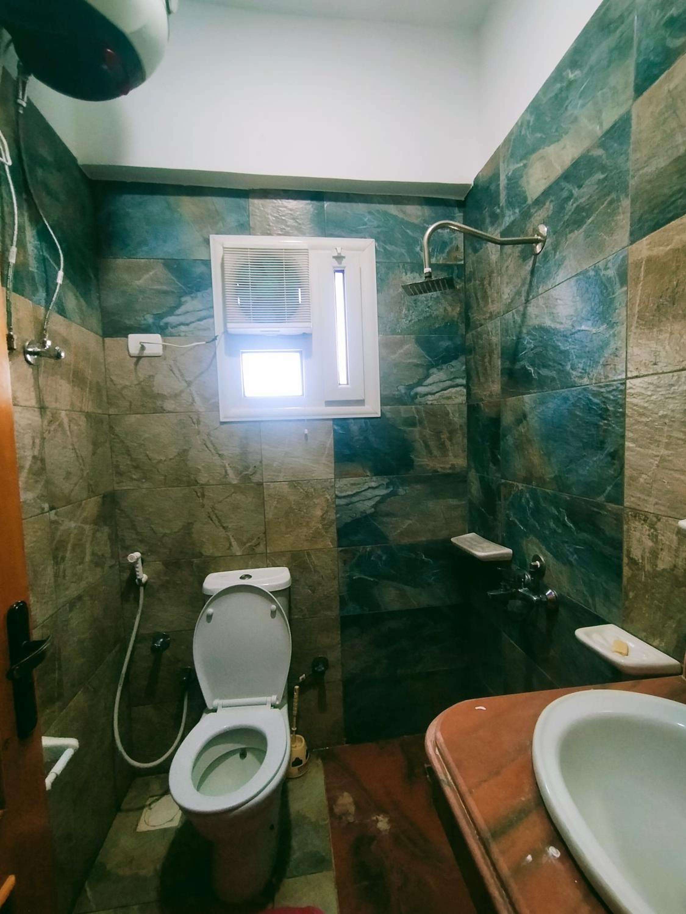One-Bedroom Apartment - Photo 5