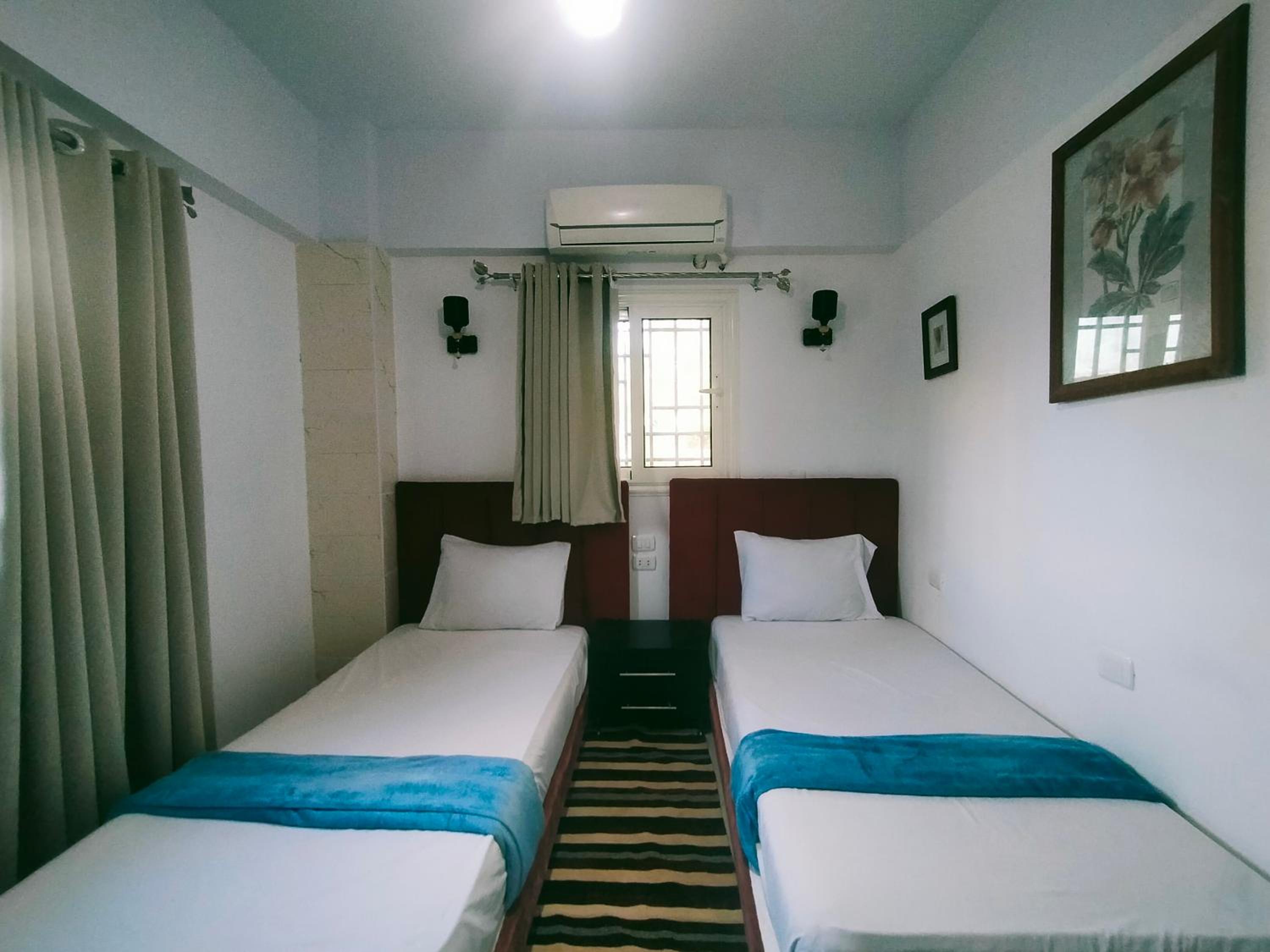 One-Bedroom Apartment - Photo 4