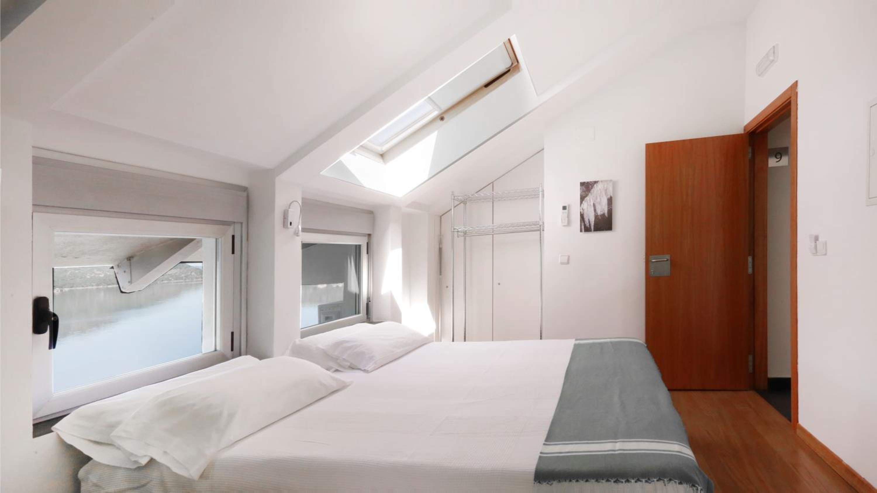 Double Room - Attic photo 2