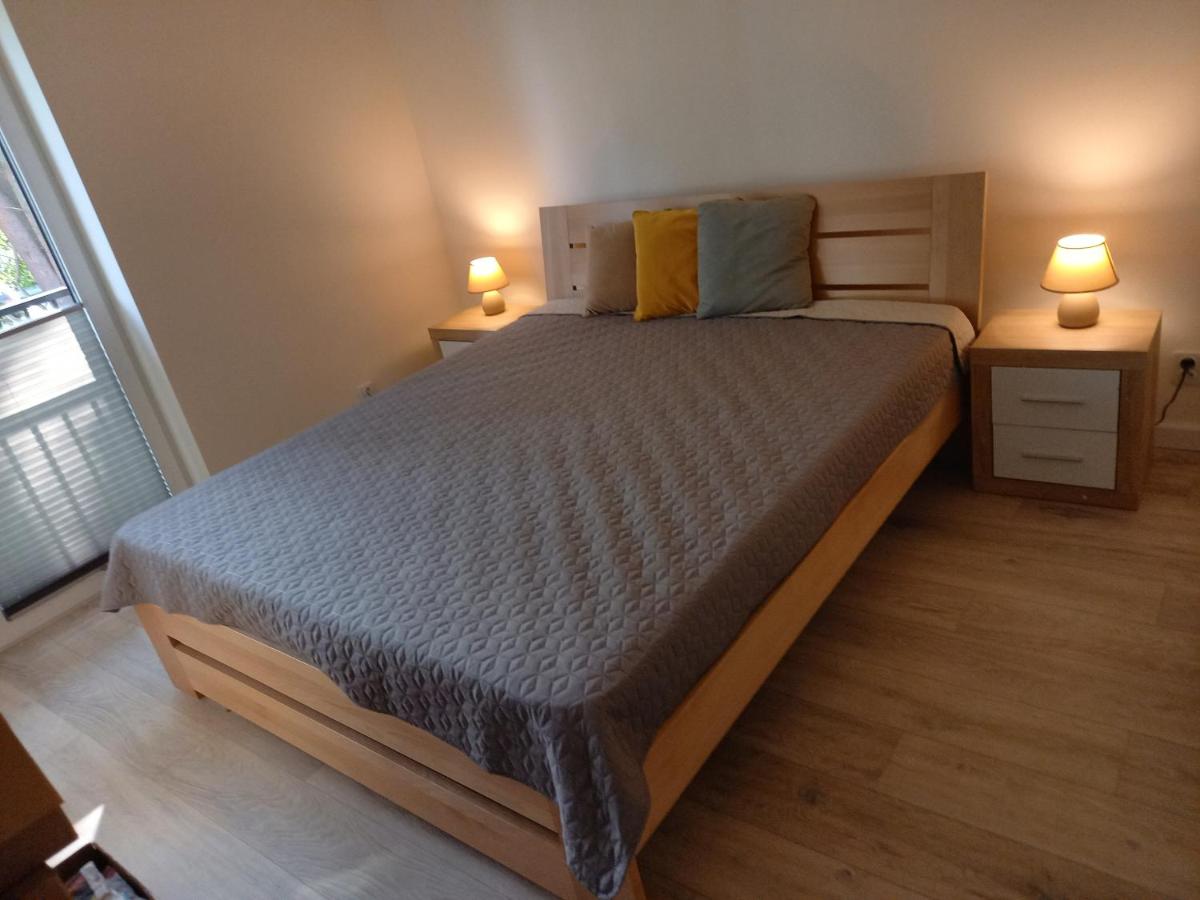 One-Bedroom Apartment - Photo 12
