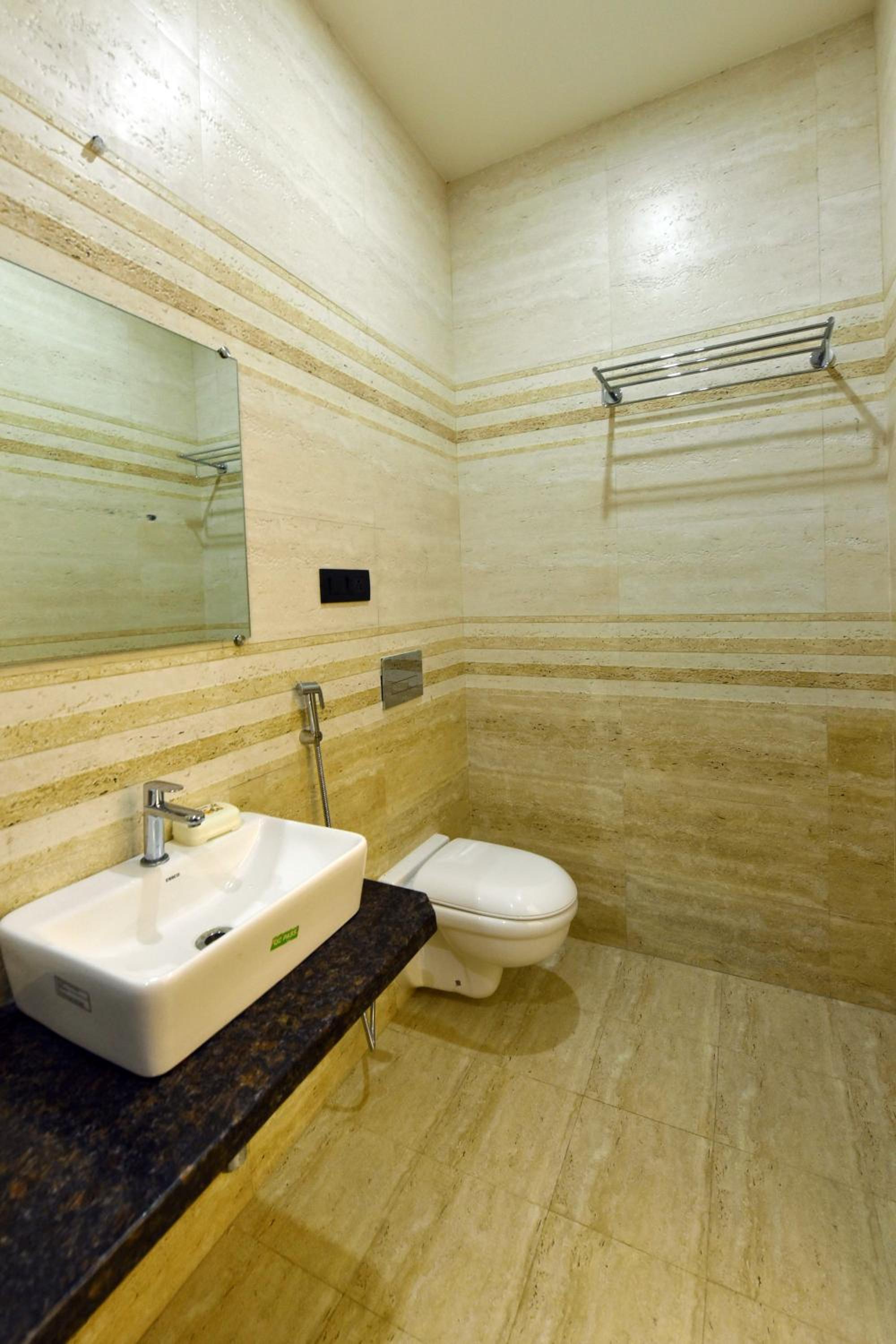 Deluxe Room - Photo 11