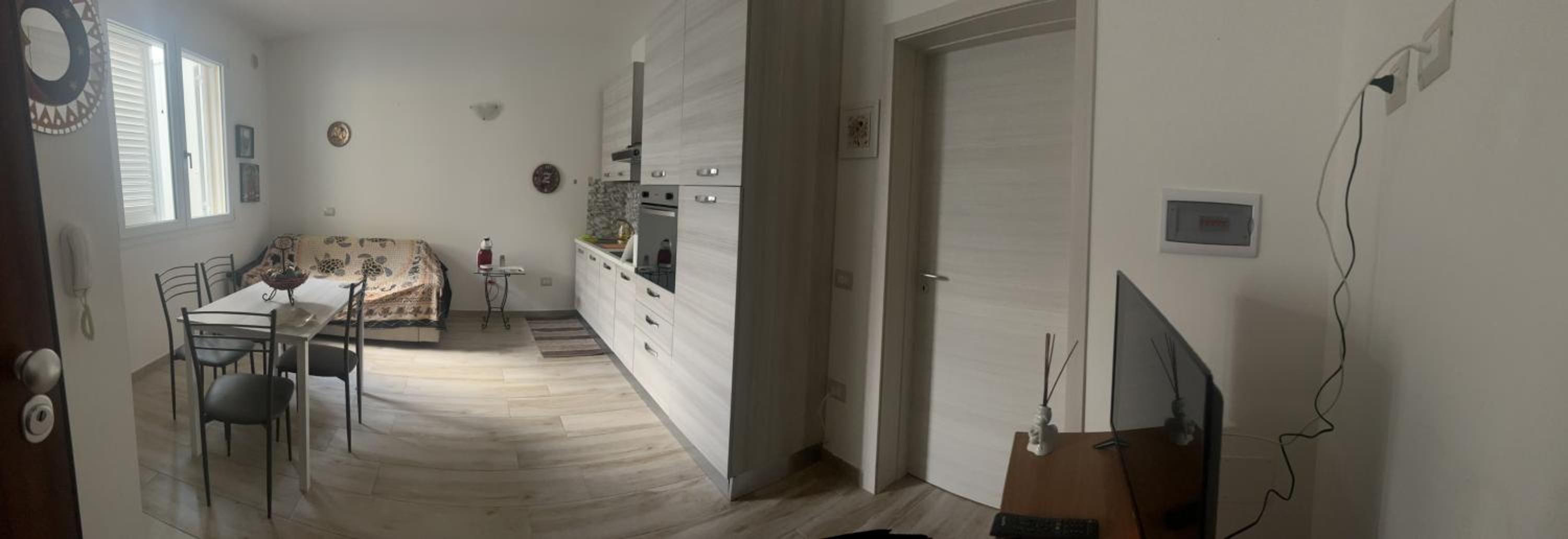 One-Bedroom Apartment photo 2