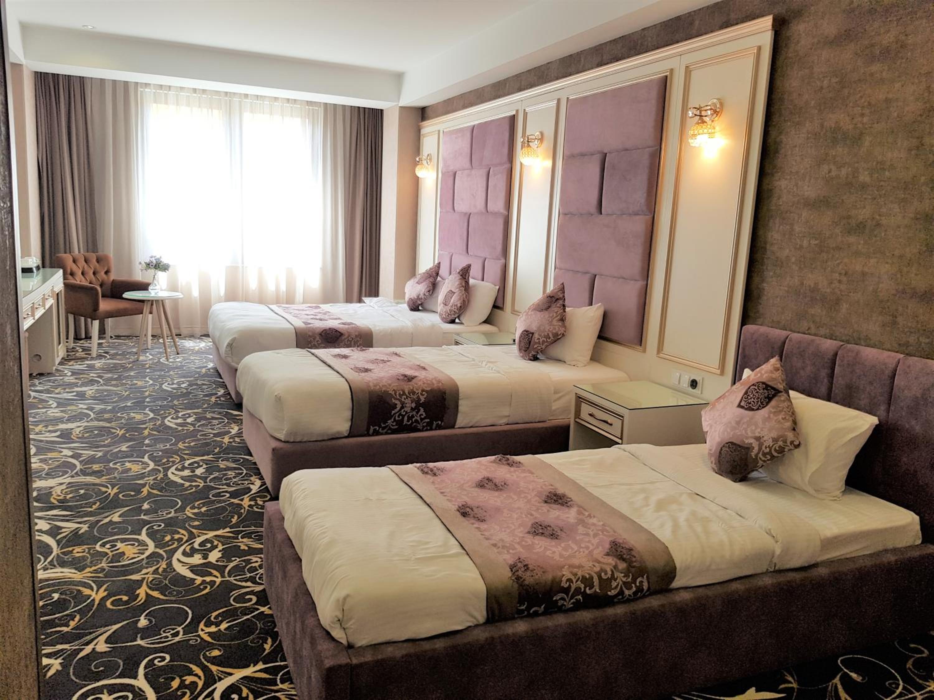 Quadruple Room - Photo 6