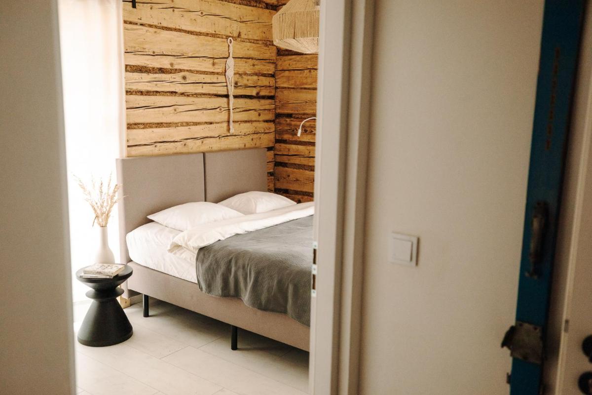 Double Room - Photo 25