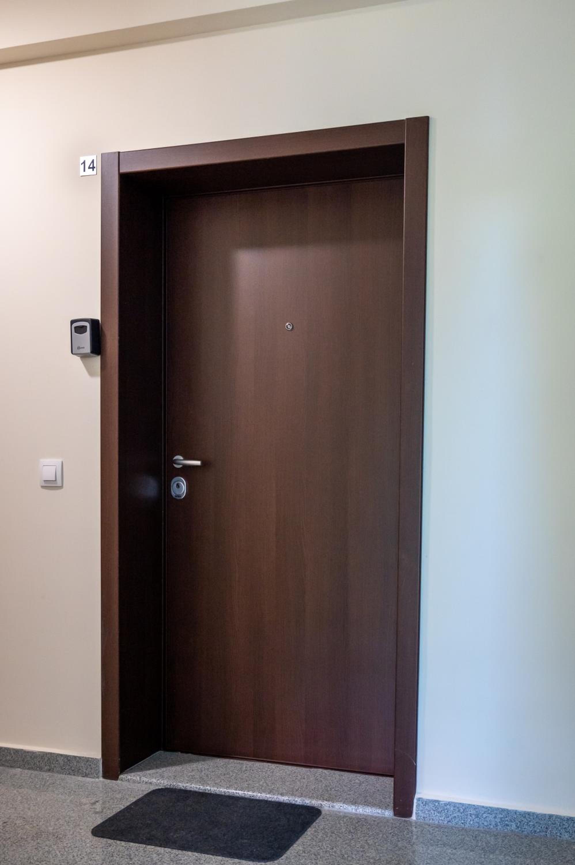 One-Bedroom Apartment - Photo 22