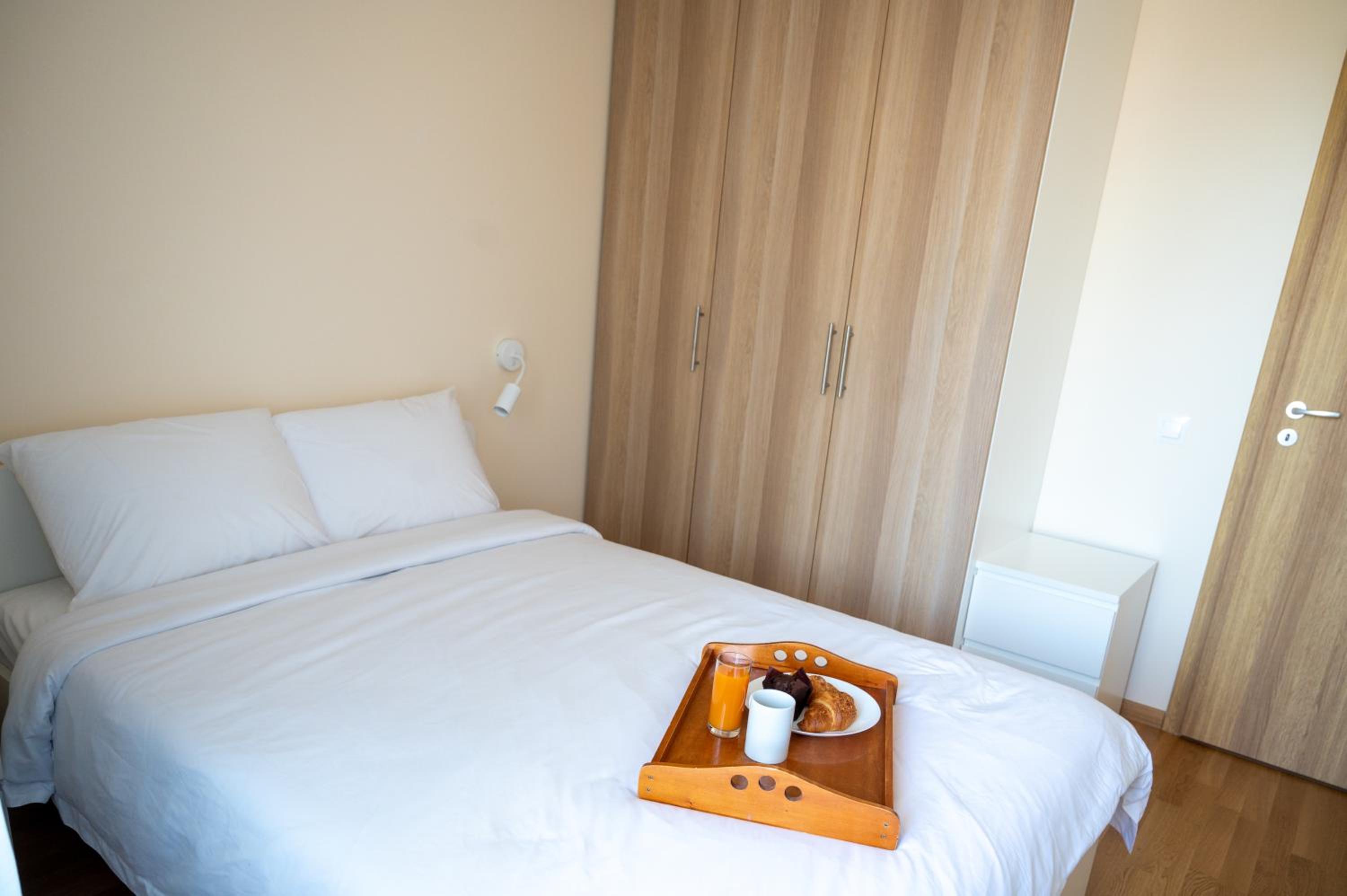 One-Bedroom Apartment - Photo 6