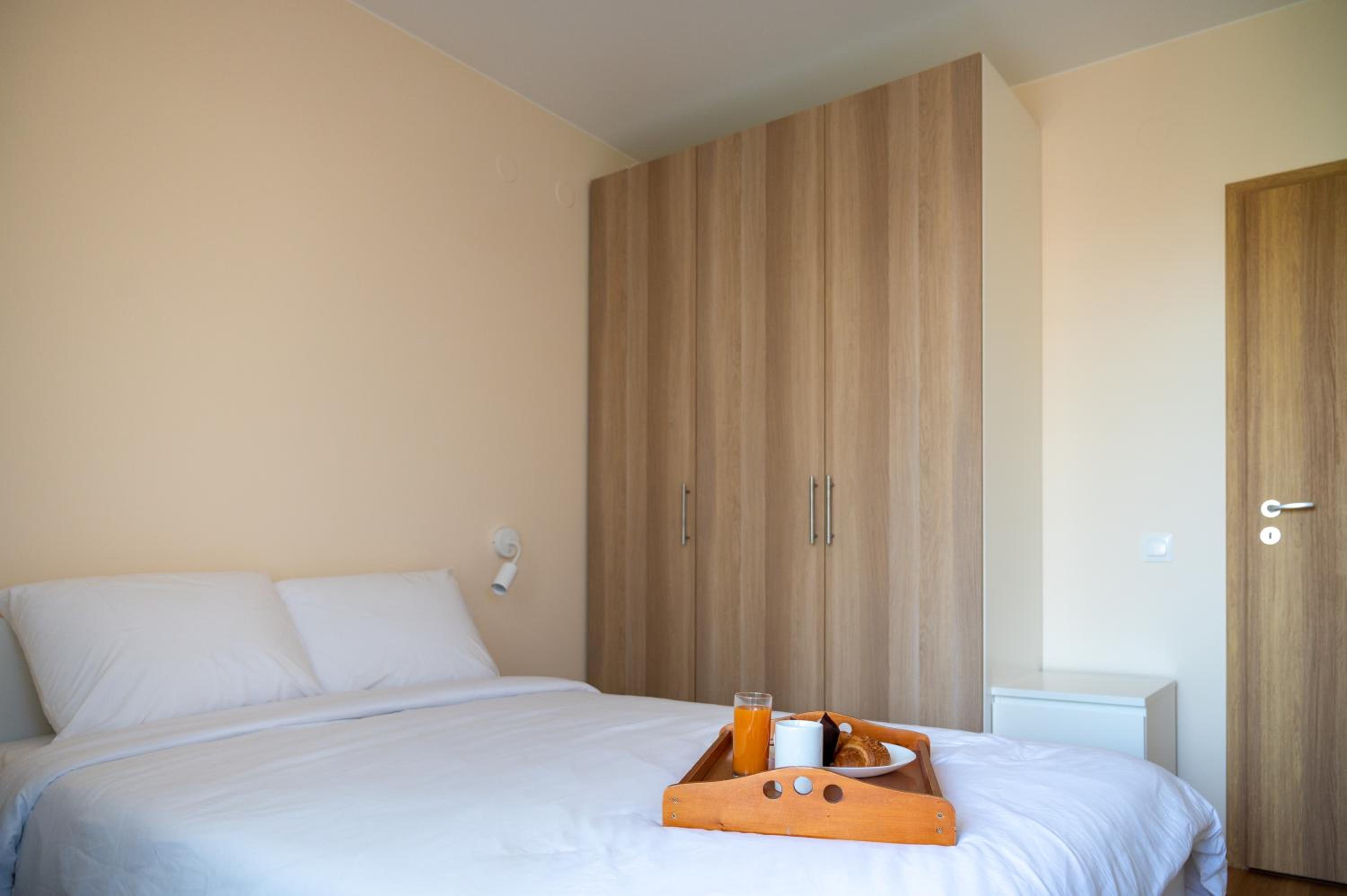 One-Bedroom Apartment - Photo 9