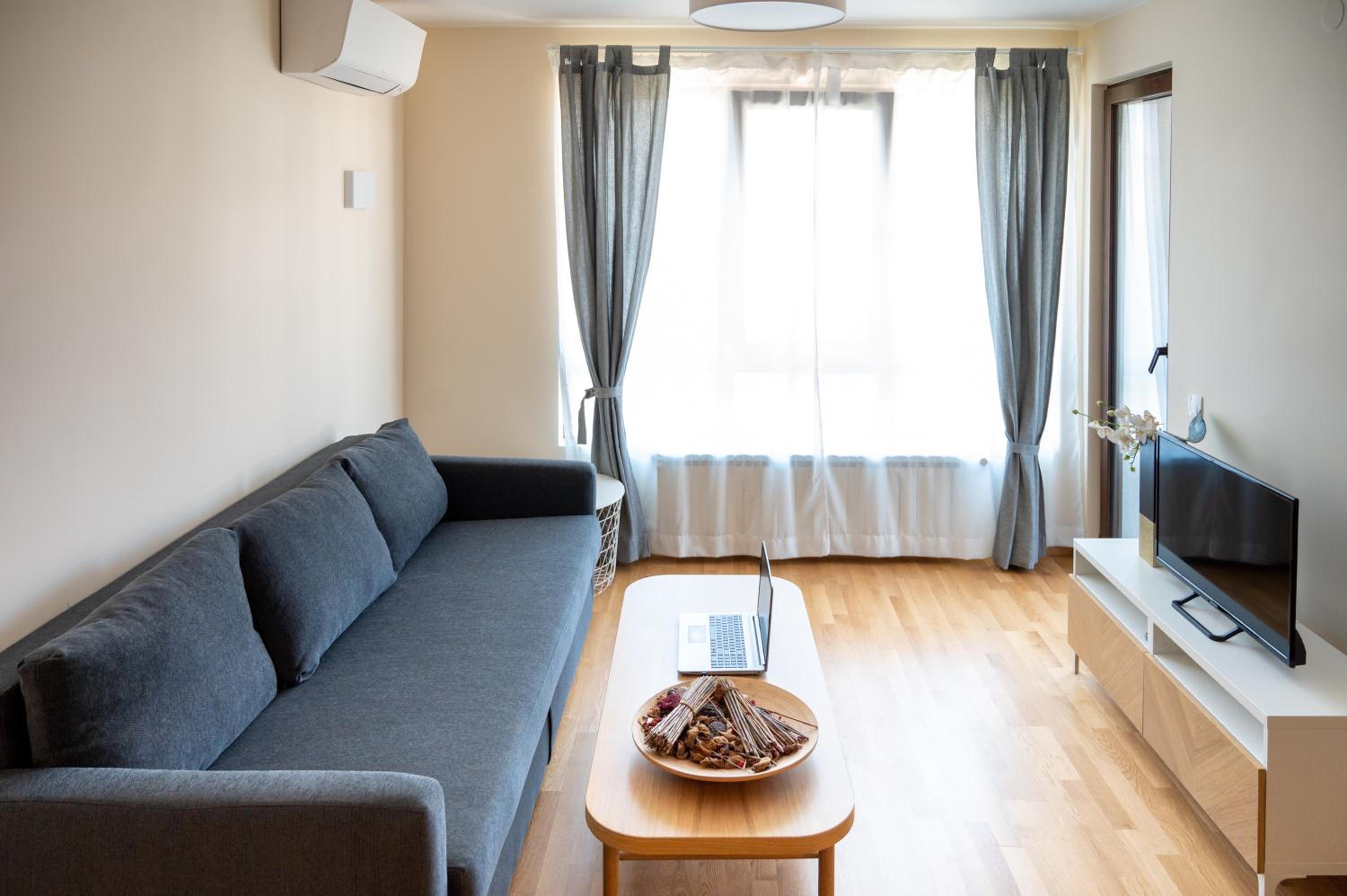 One-Bedroom Apartment - Photo 21