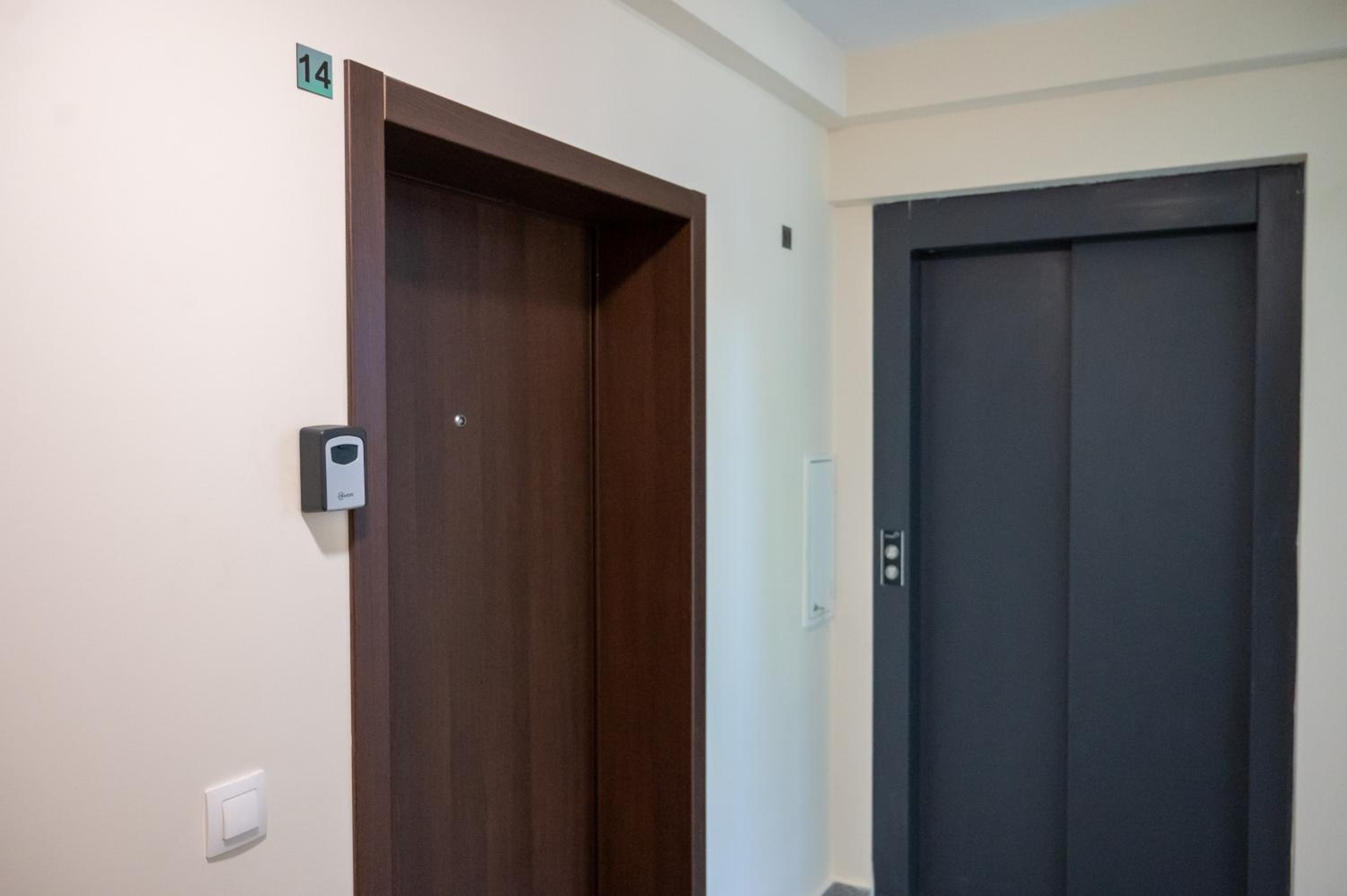 One-Bedroom Apartment - Photo 20