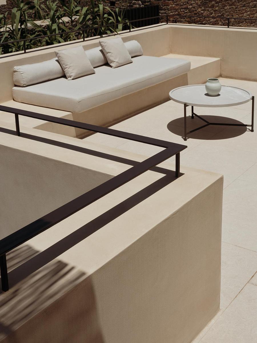 NISOS The Classic, Courtyard View - Photo 4