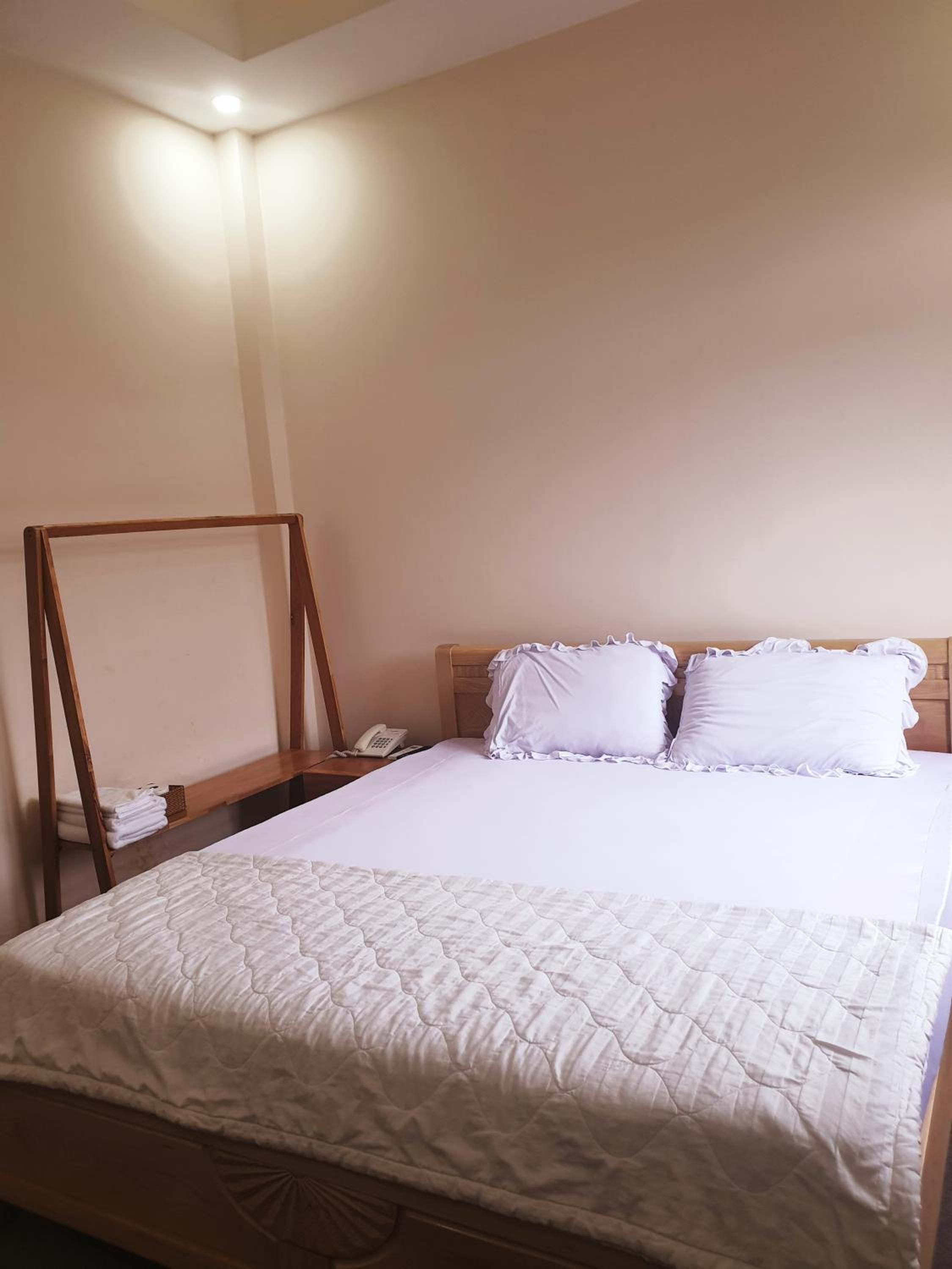 Double Room with Garden View - Photo 7