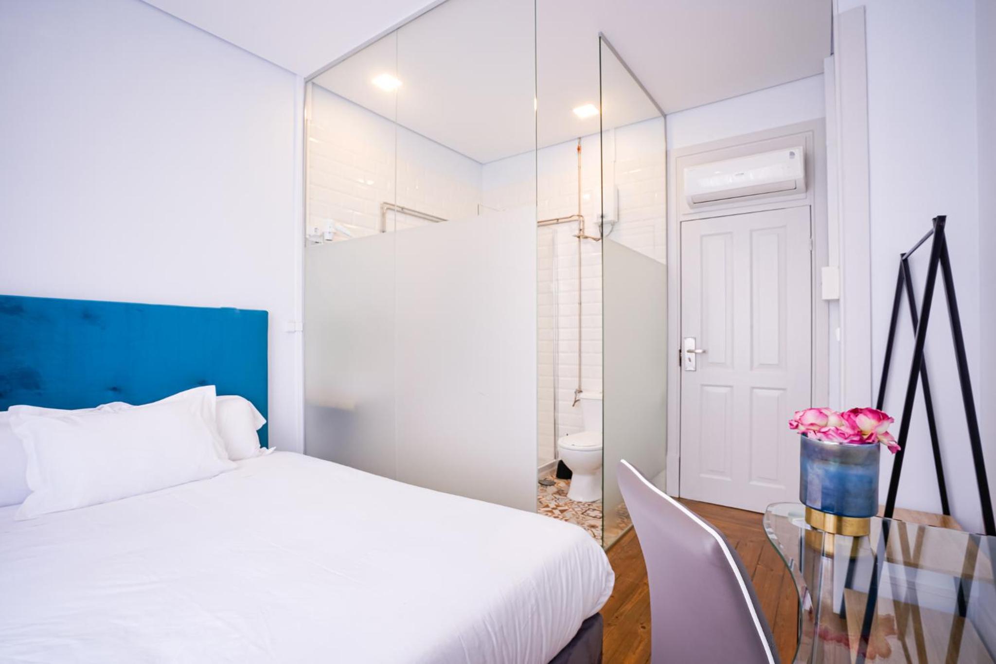 Double Room - Photo 11
