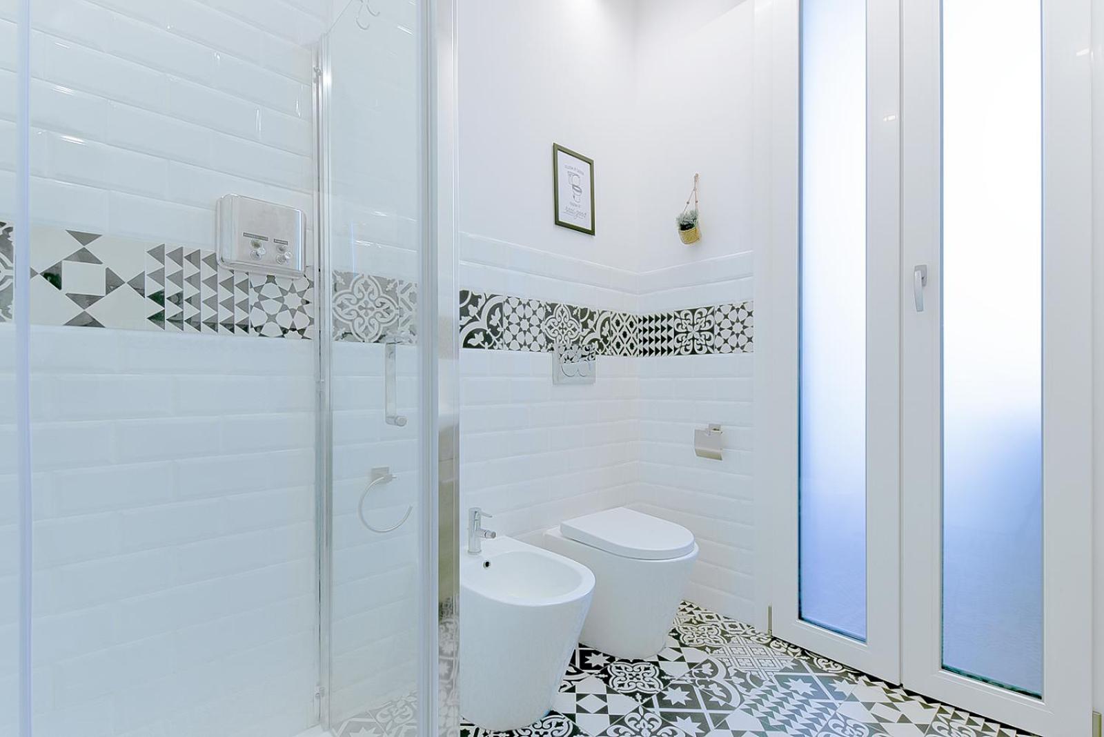Double Room - Photo 13