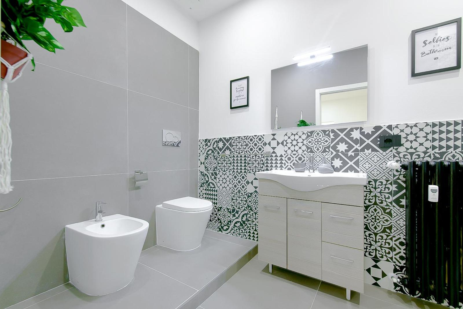 Double Room - Photo 11