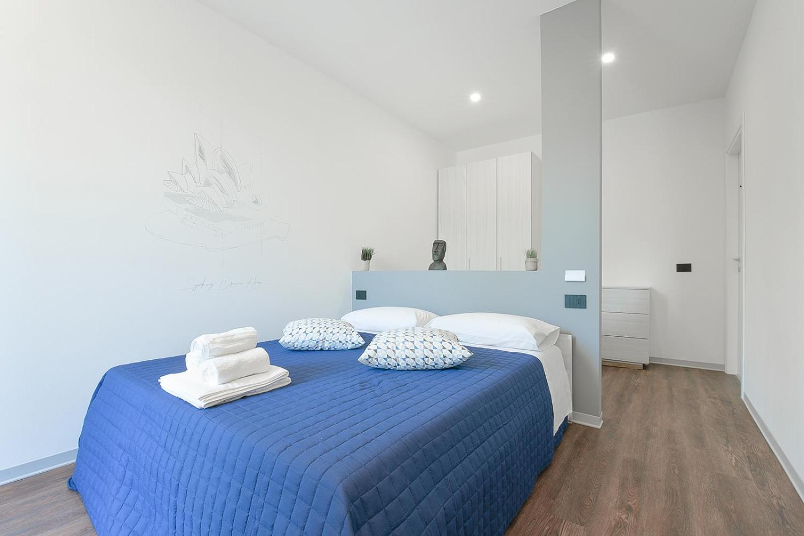 Double Room - Photo 7