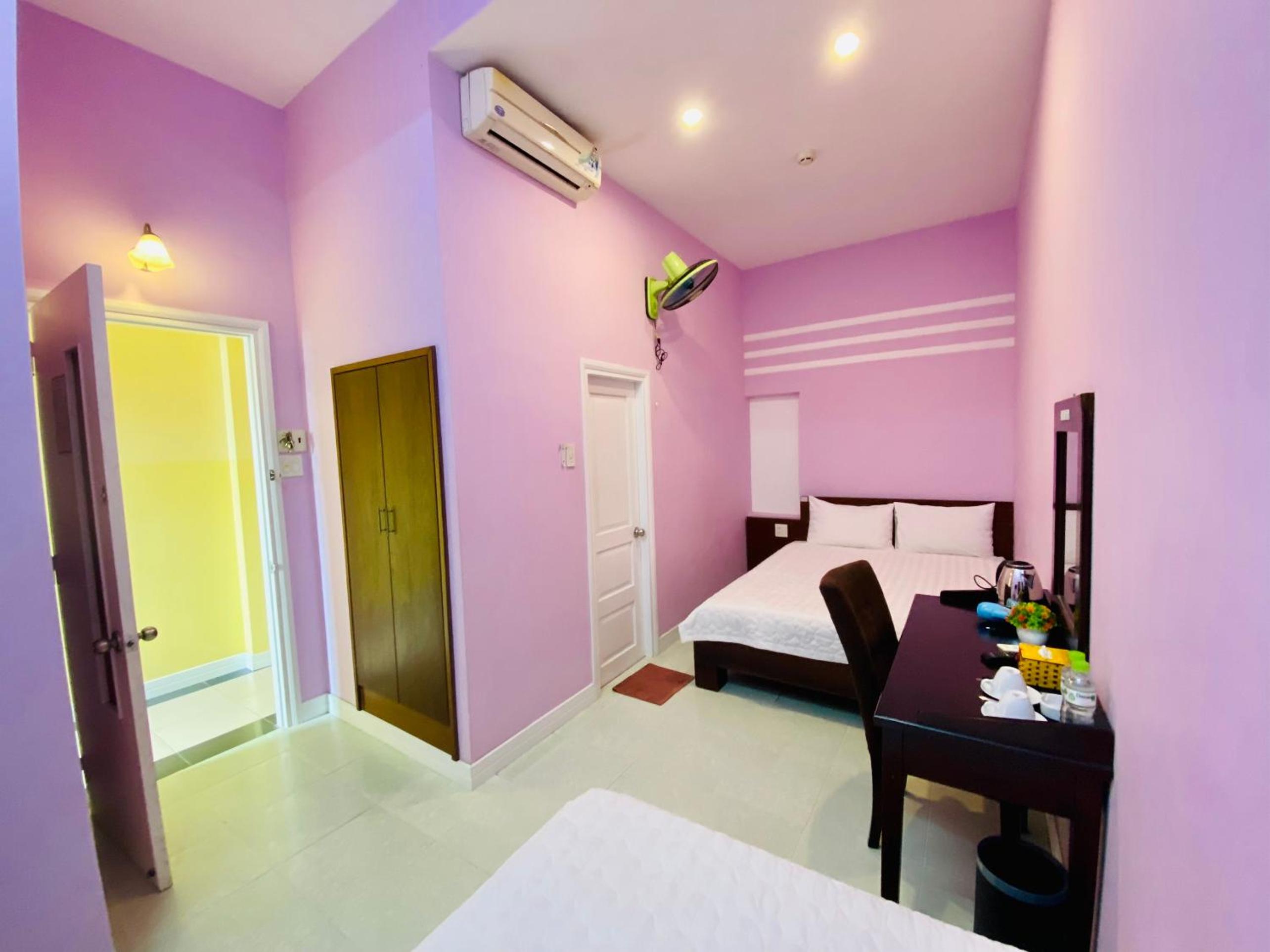 Triple Room With Private Bathroom photo 1