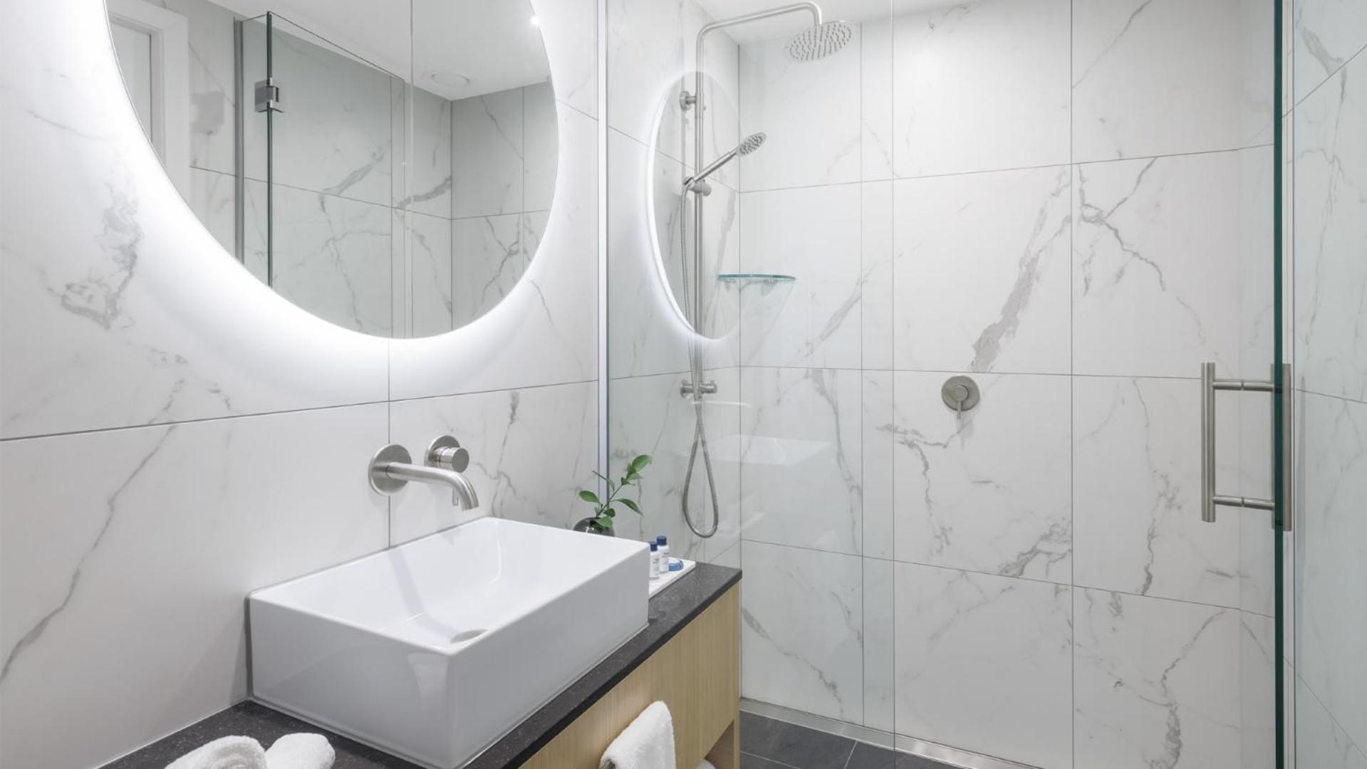 Four Bedroom Penthouse - No Housekeeping photo 3