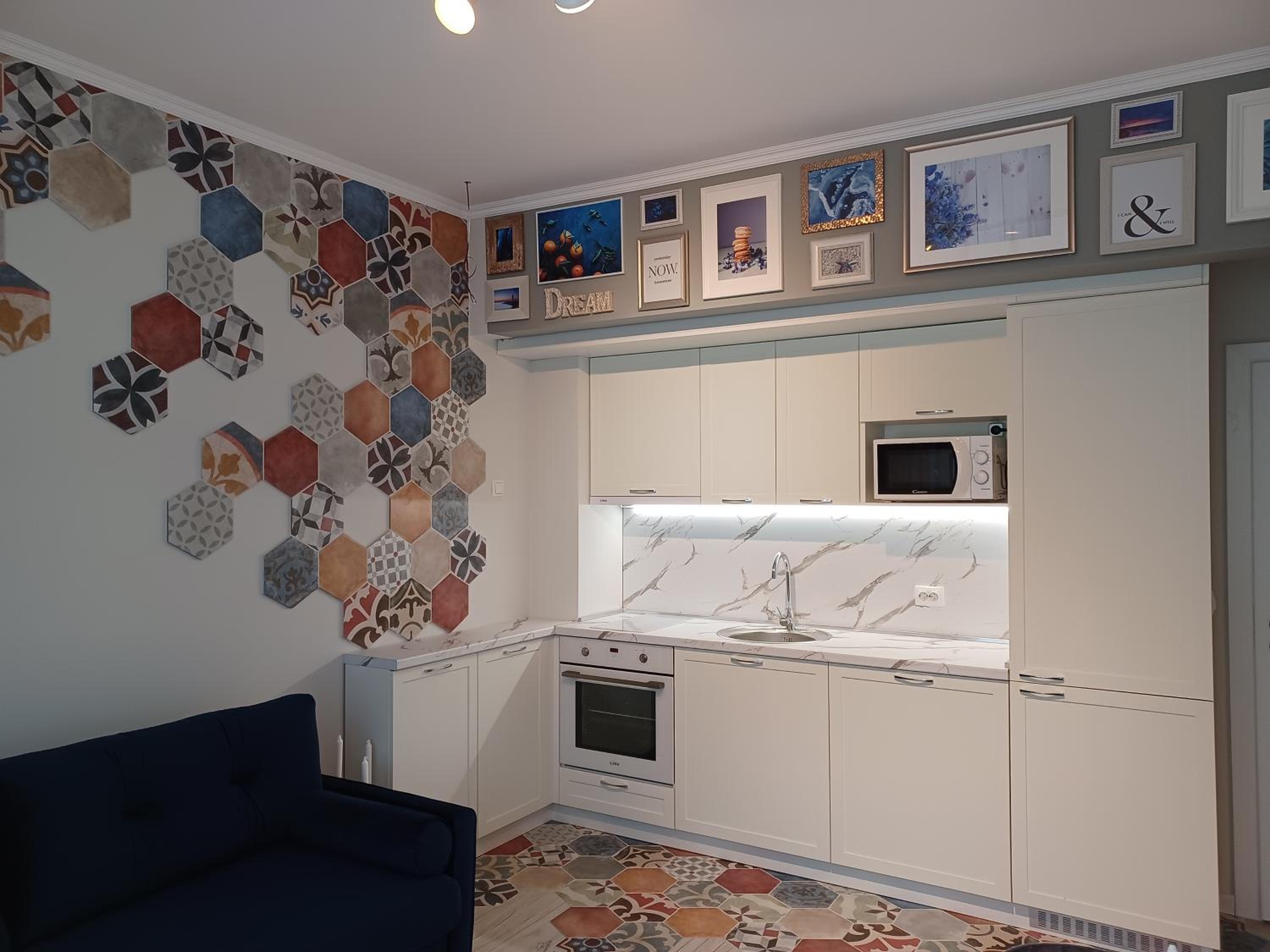 One-Bedroom Apartment - Photo 3
