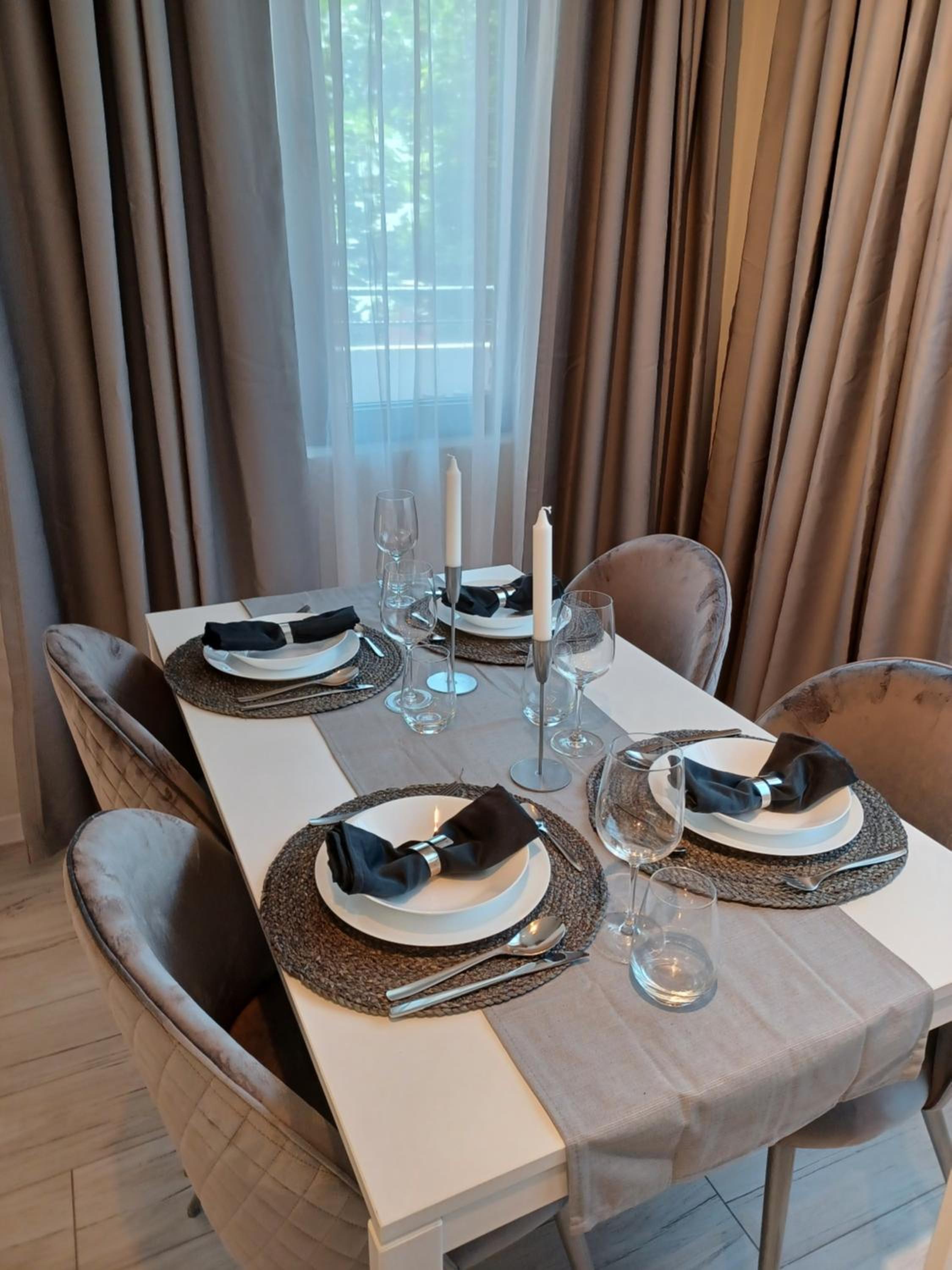 One-Bedroom Apartment - Photo 9