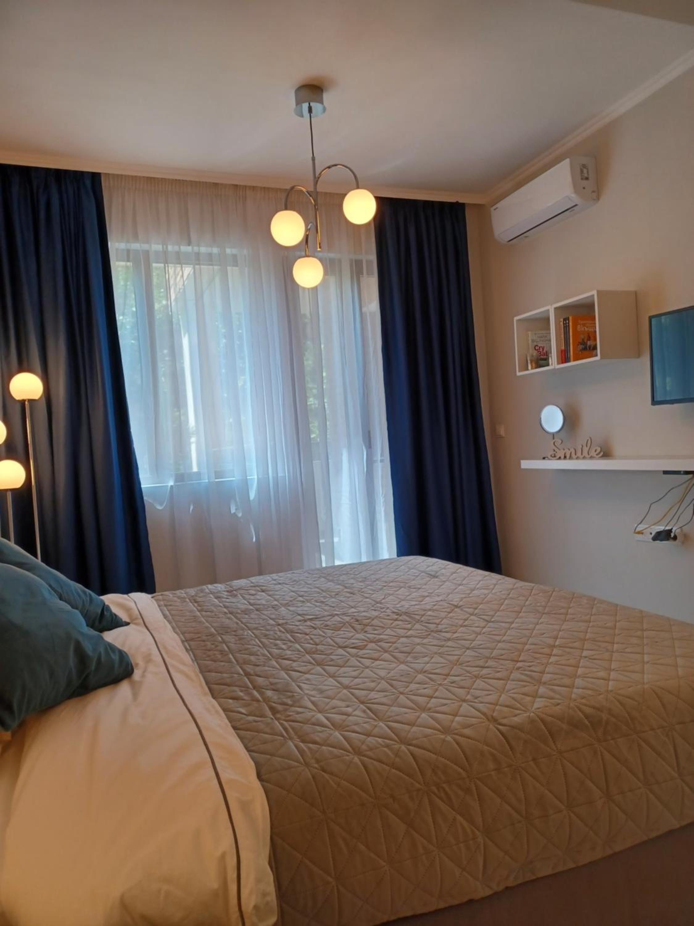One-Bedroom Apartment - Photo 15