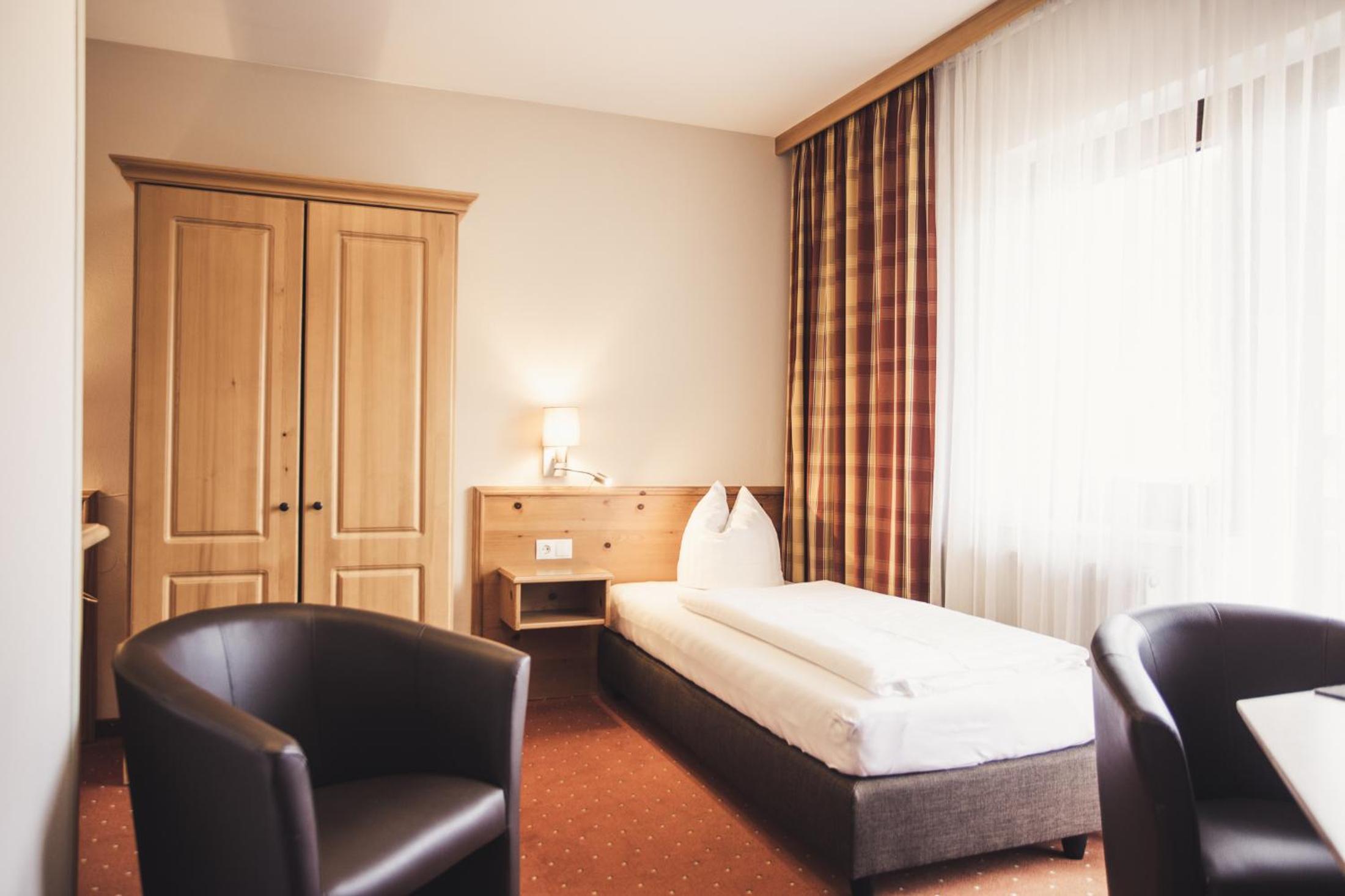 Budget Double or Twin Room - Photo 1