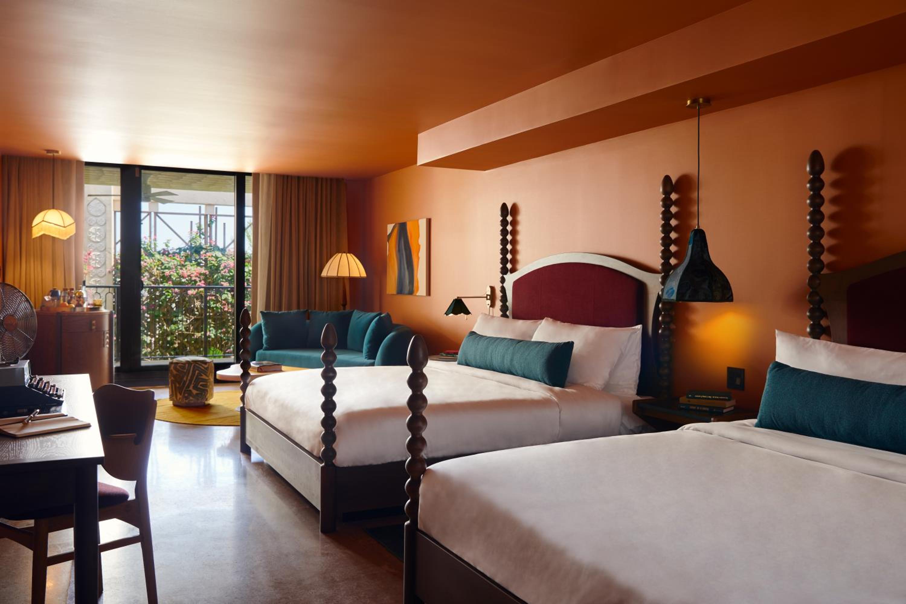 Deluxe Double King Room - Photo 1
