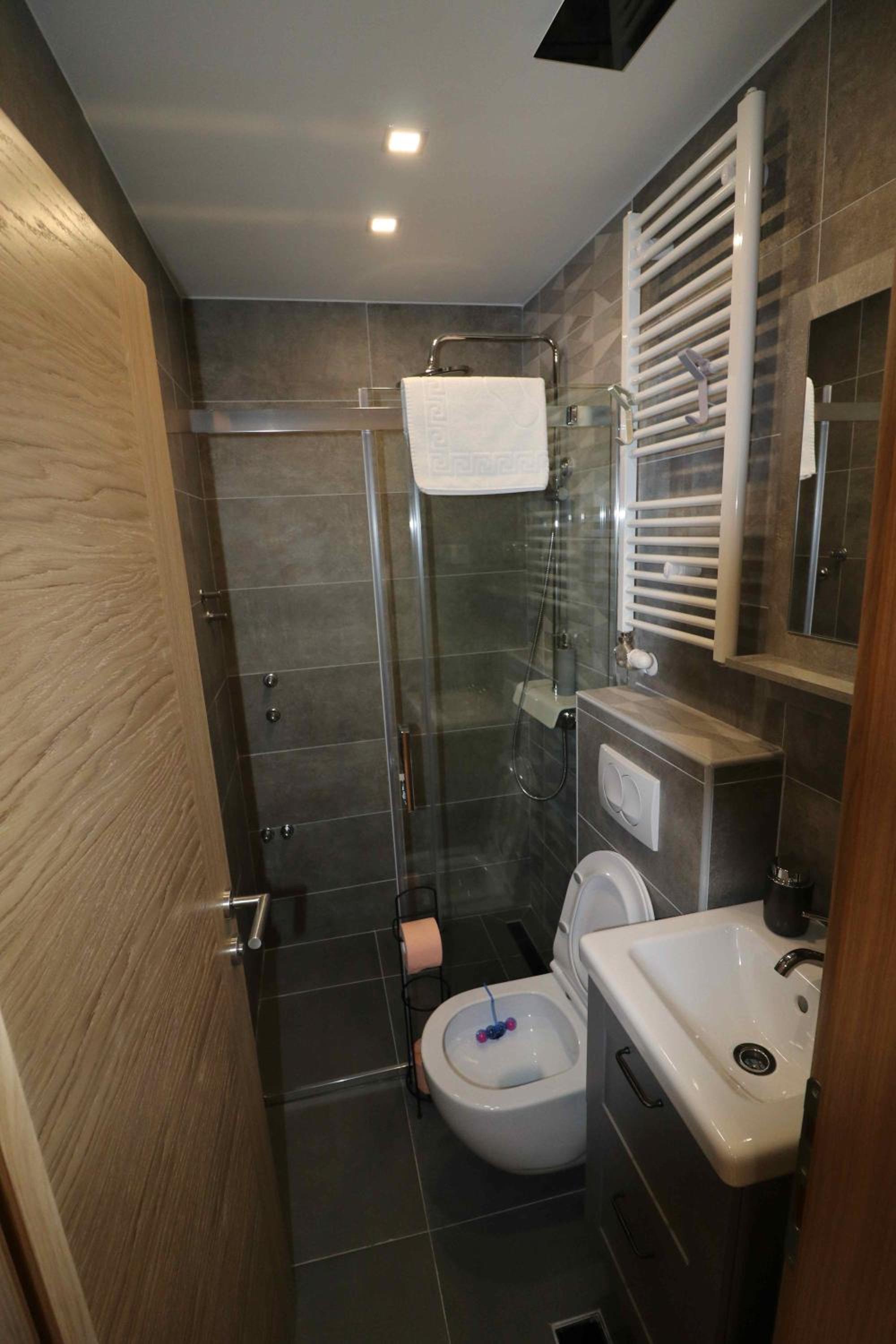 One-Bedroom Apartment - Photo 19