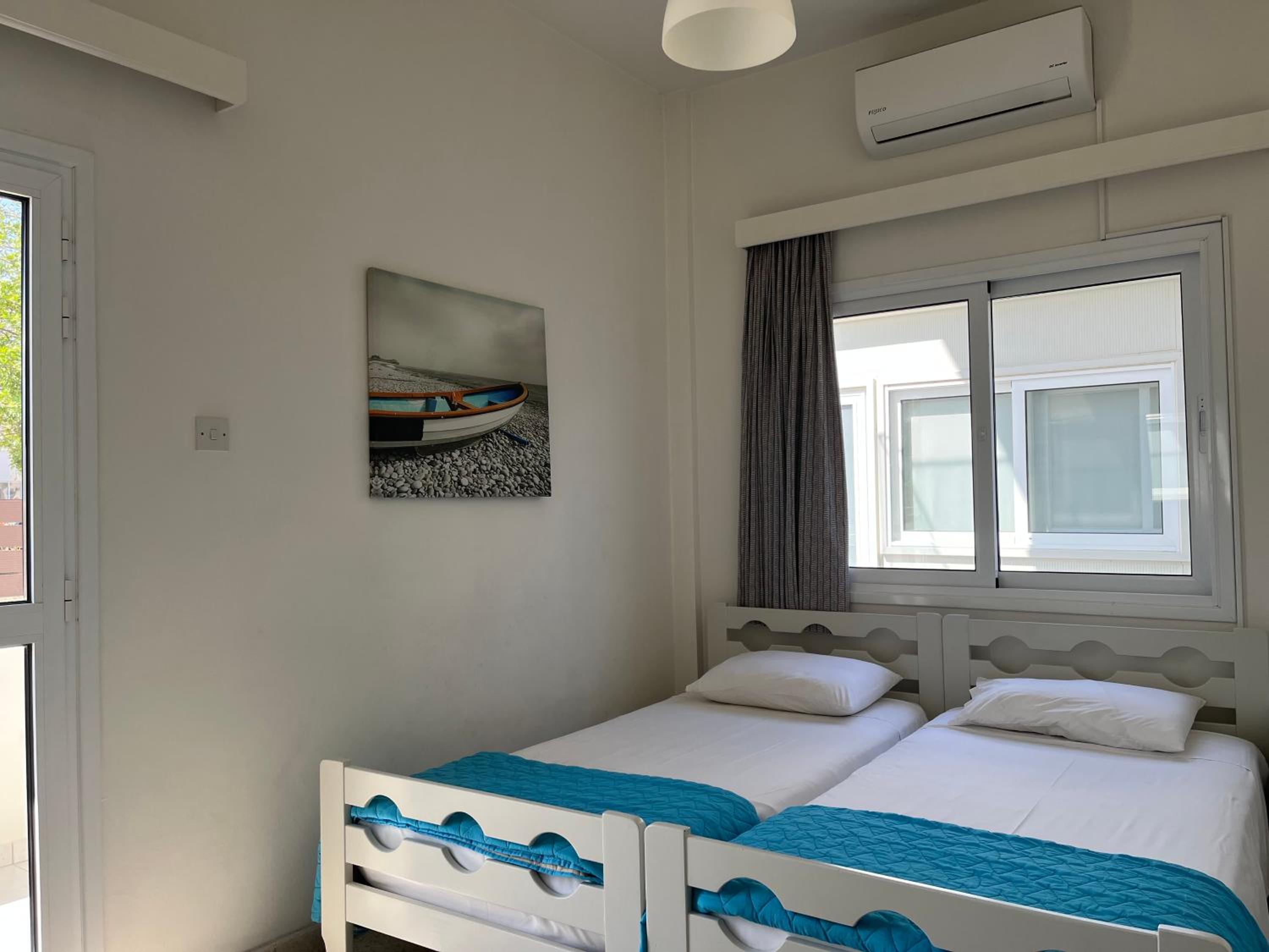 One-Bedroom Apartment with Sea View (Ground Floor) photo 3