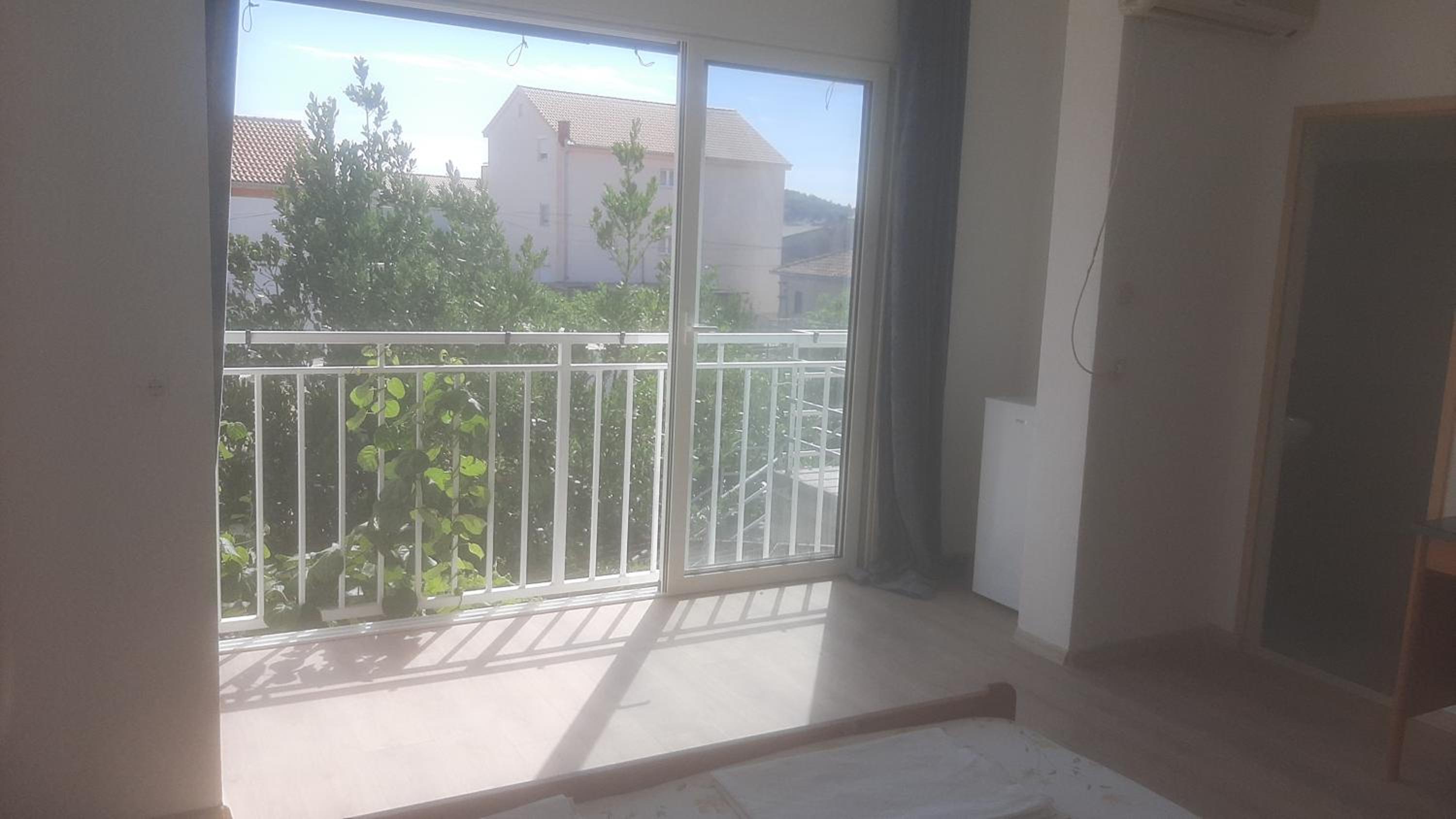 Queen Room with Garden View - Photo 5