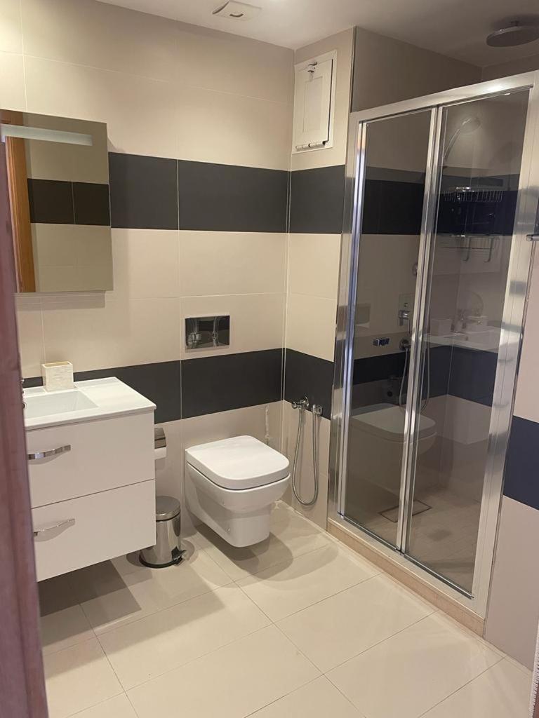 Two-Bedroom Apartment - Photo 9